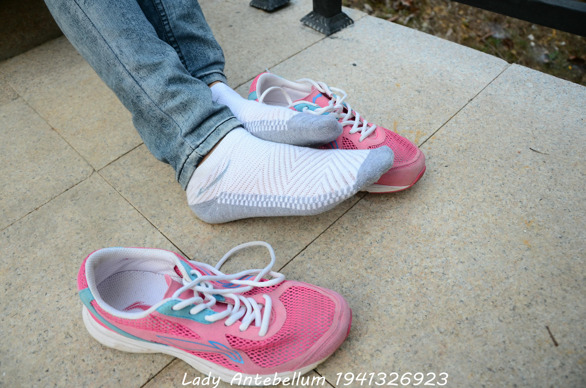 [战前女神] 恋足美腿棉袜女神级摄影套图 084 [53P-139MB]_第3集