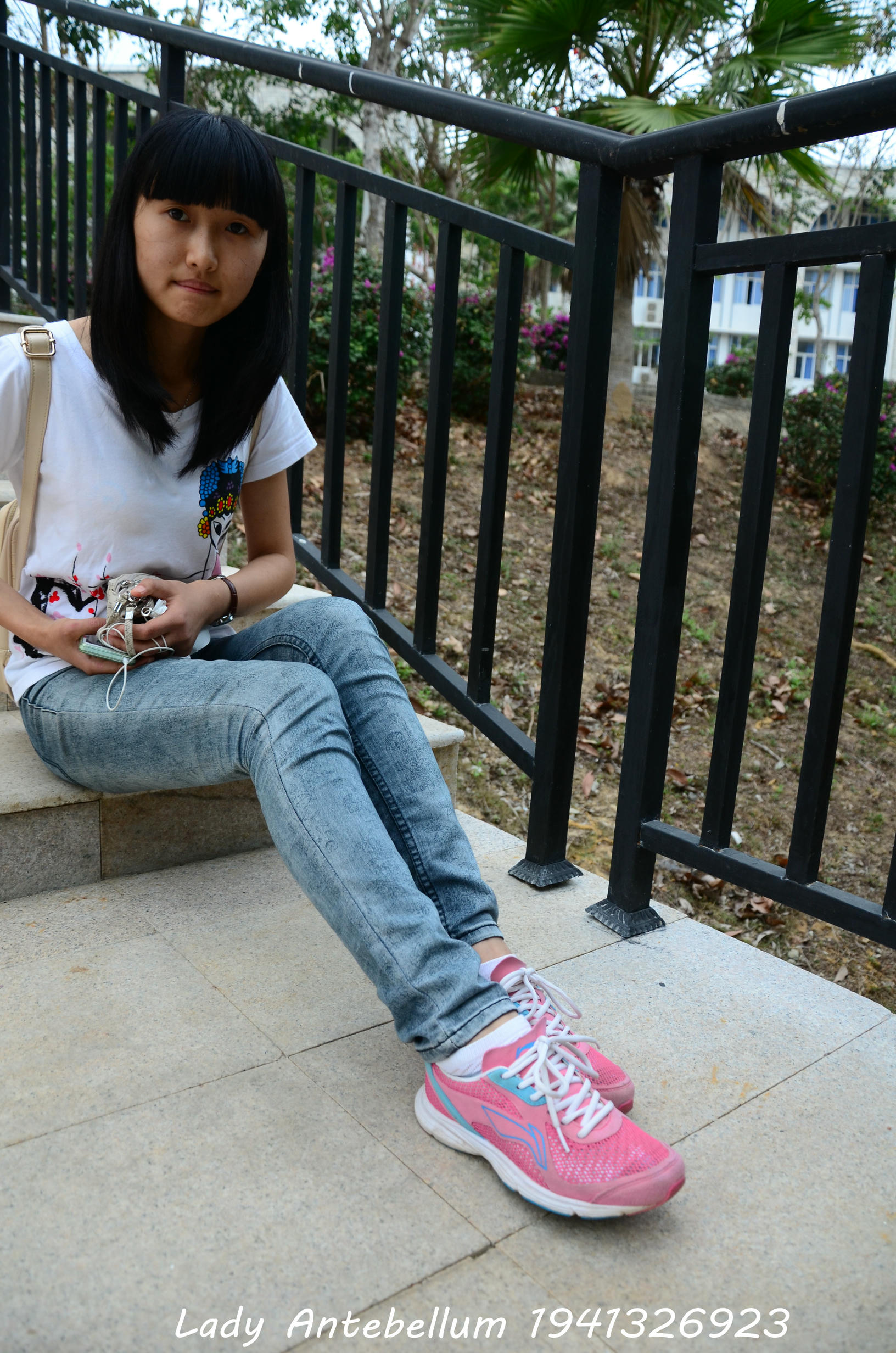 [战前女神] 恋足美腿棉袜女神级摄影套图 084 [53P-139MB]_第1集