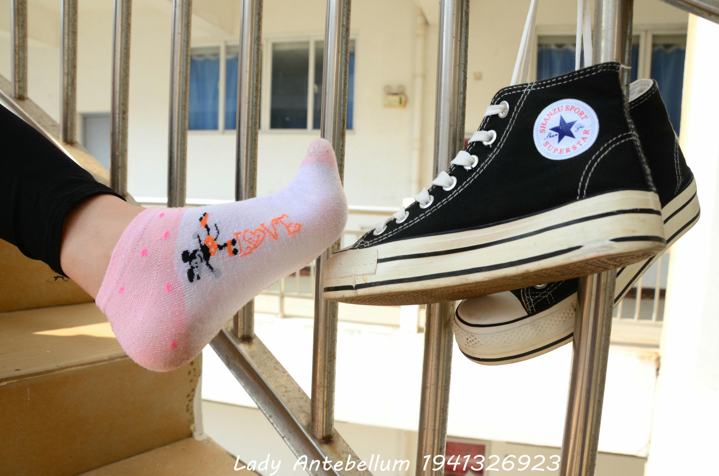 [战前女神] 恋足美腿棉袜女神级摄影套图 085 [79P-136MB]_第4集