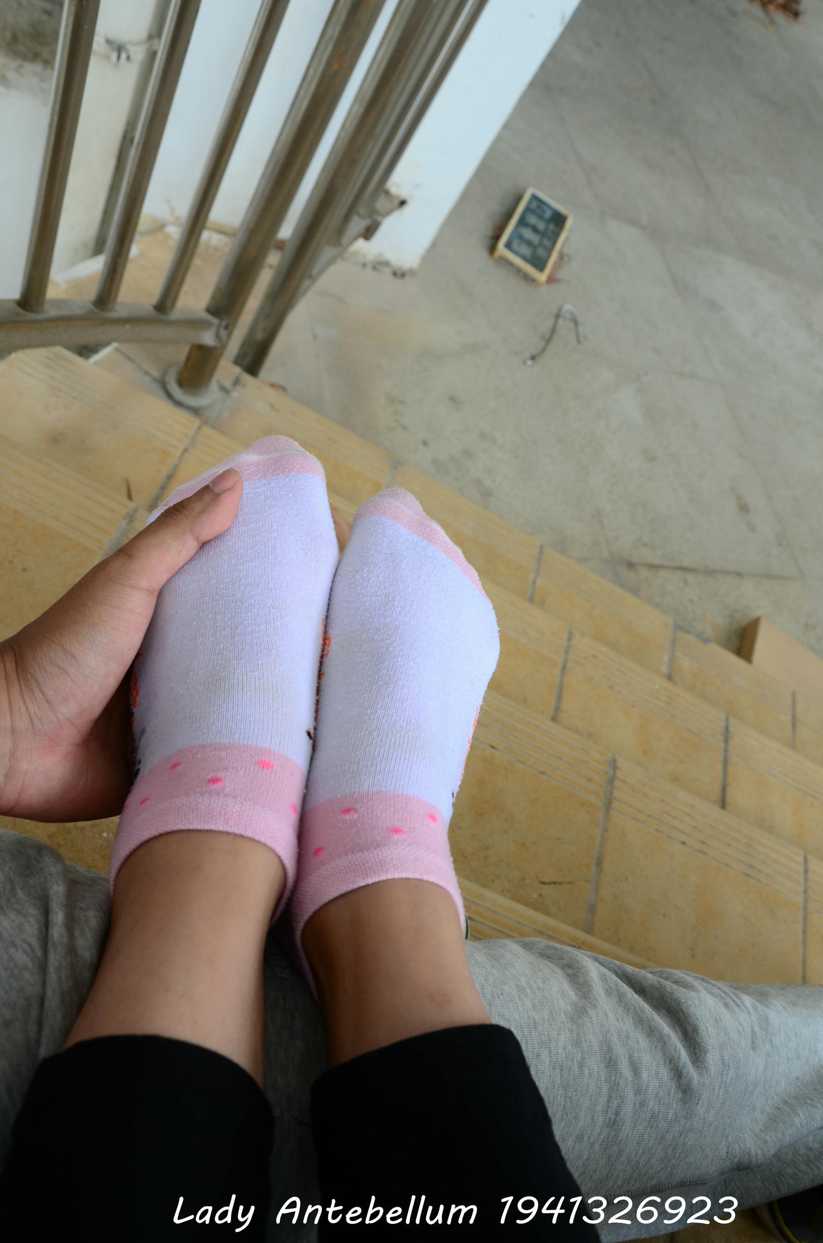 [战前女神] 恋足美腿棉袜女神级摄影套图 085 [79P-136MB]_第4集