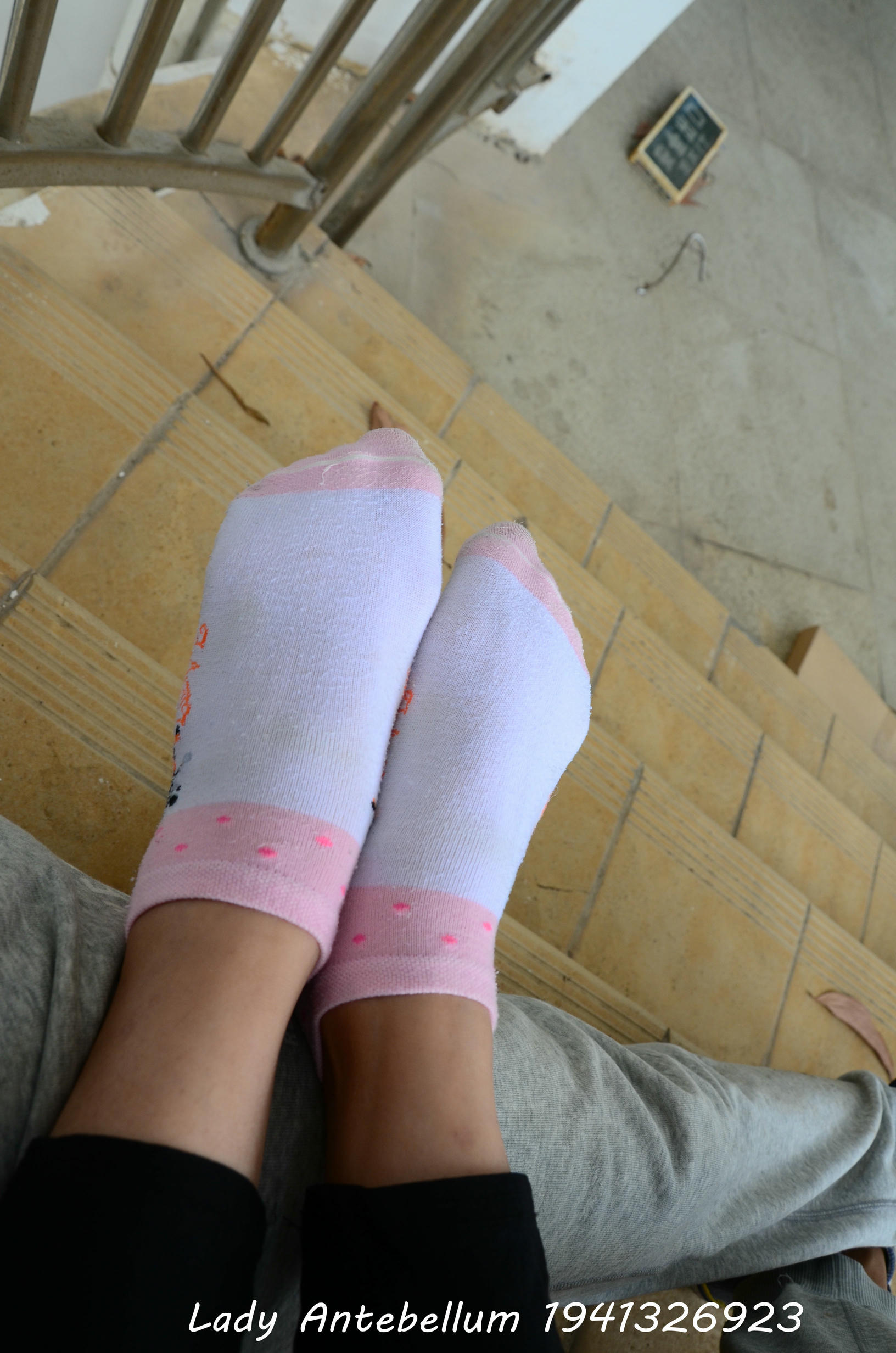 [战前女神] 恋足美腿棉袜女神级摄影套图 085 [79P-136MB]_第4集