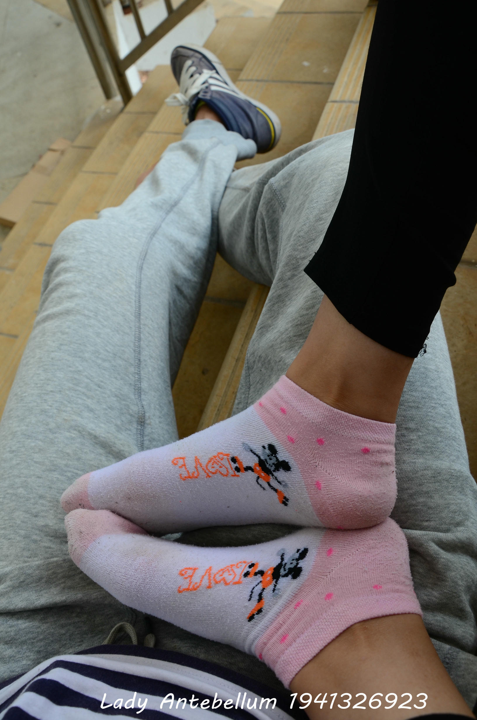 [战前女神] 恋足美腿棉袜女神级摄影套图 085 [79P-136MB]_第4集