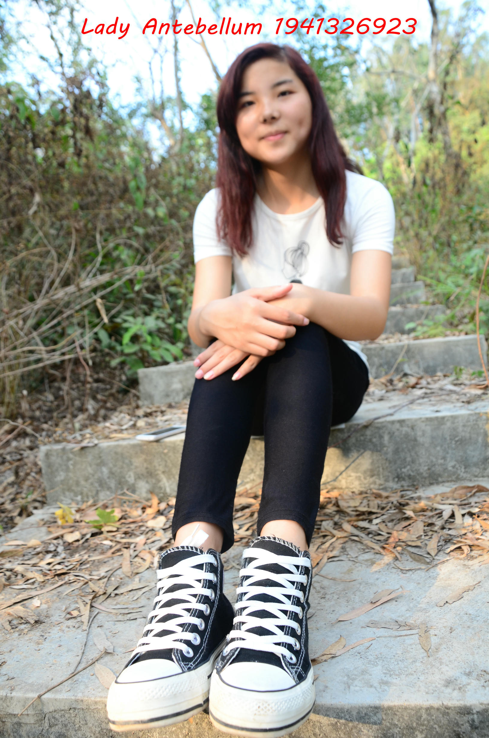 [战前女神] 恋足美腿棉袜女神级摄影套图 086 [92P-222MB]_第1集