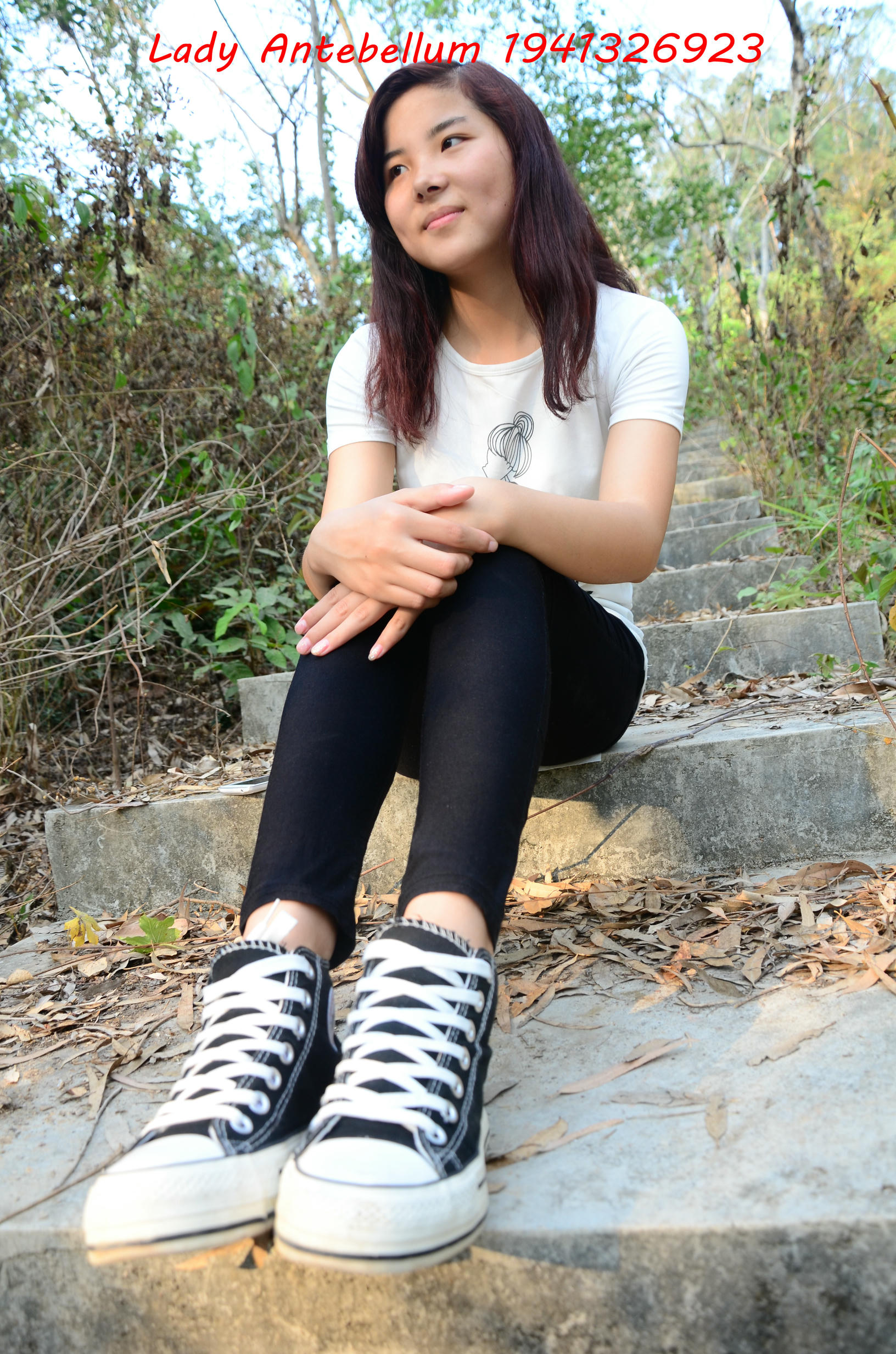 [战前女神] 恋足美腿棉袜女神级摄影套图 086 [92P-222MB]_第1集