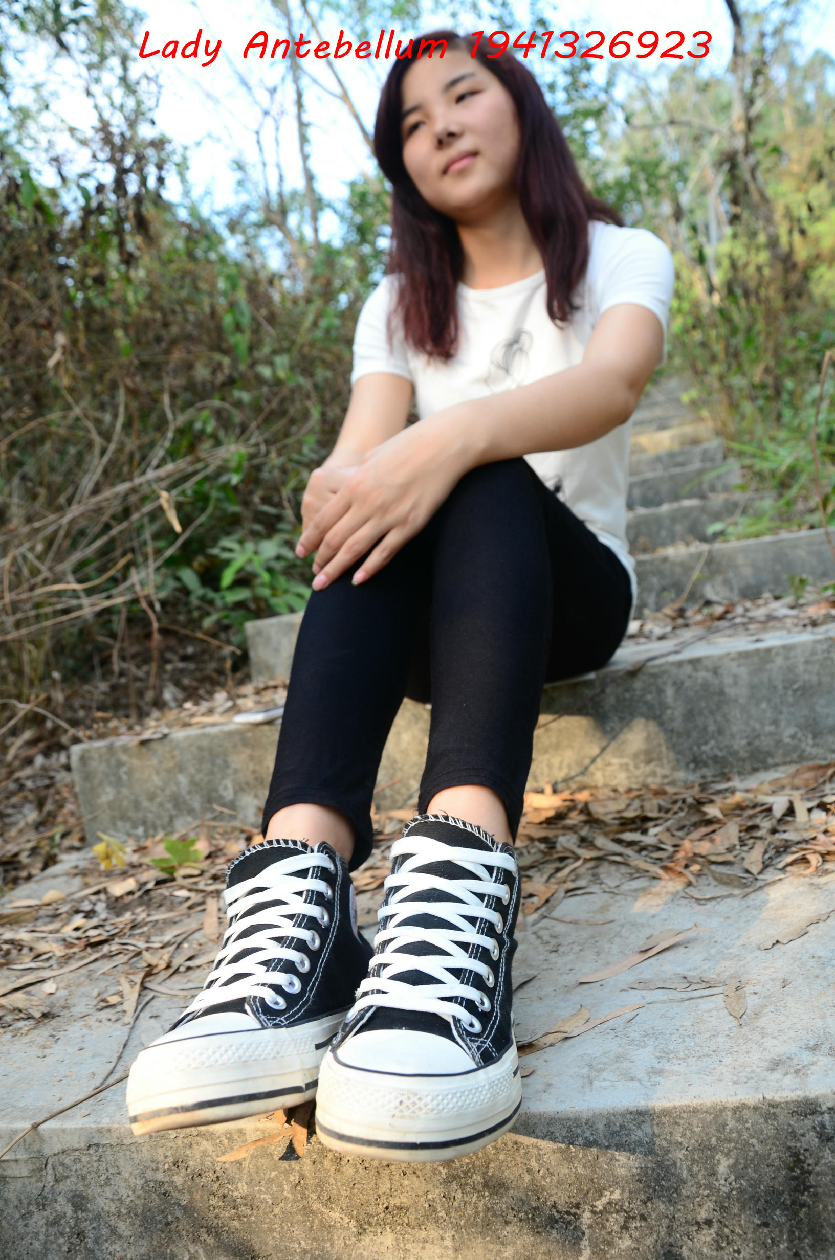 [战前女神] 恋足美腿棉袜女神级摄影套图 086 [92P-222MB]_第1集