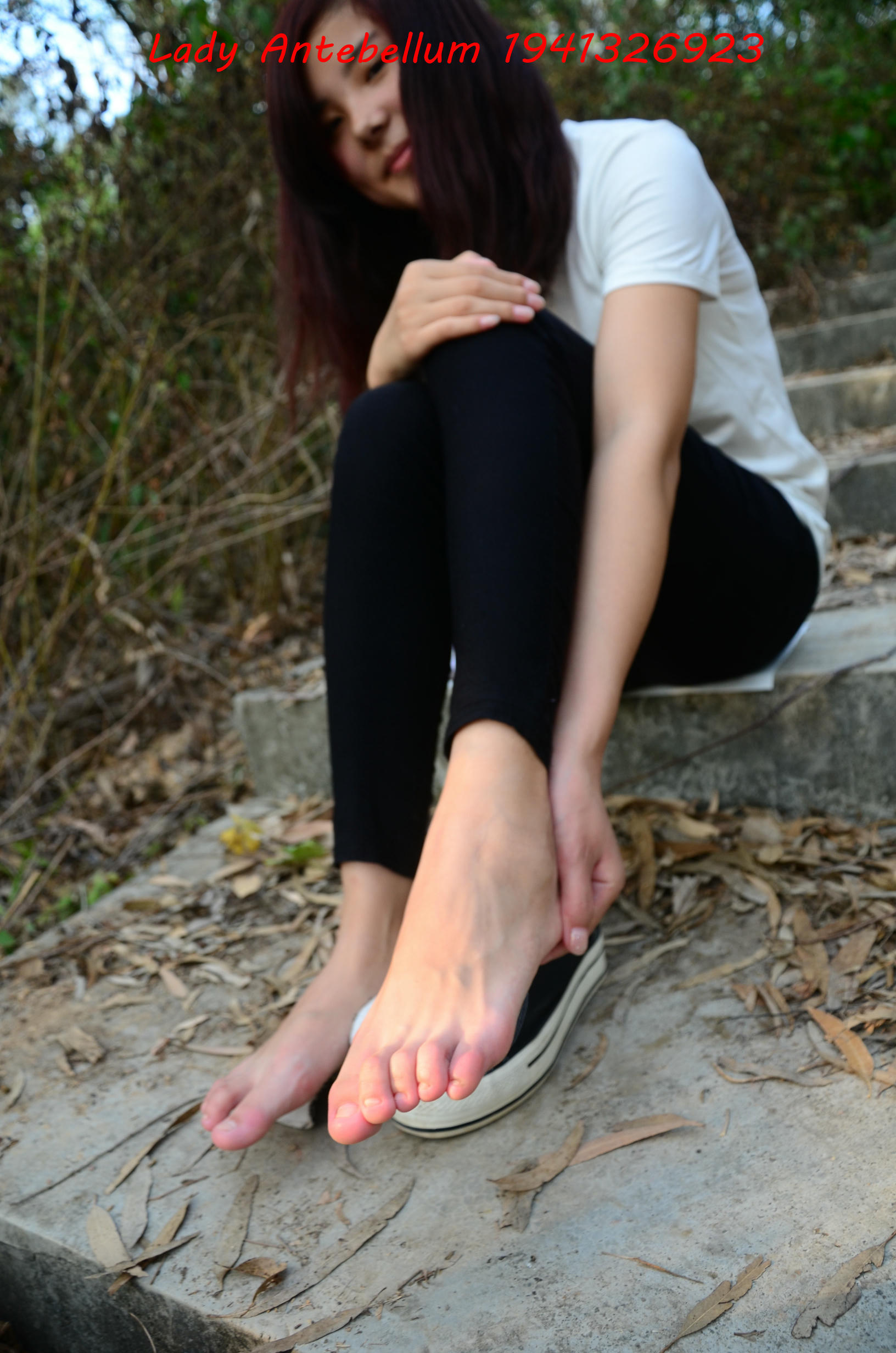 [战前女神] 恋足美腿棉袜女神级摄影套图 086 [92P-222MB]_第4集