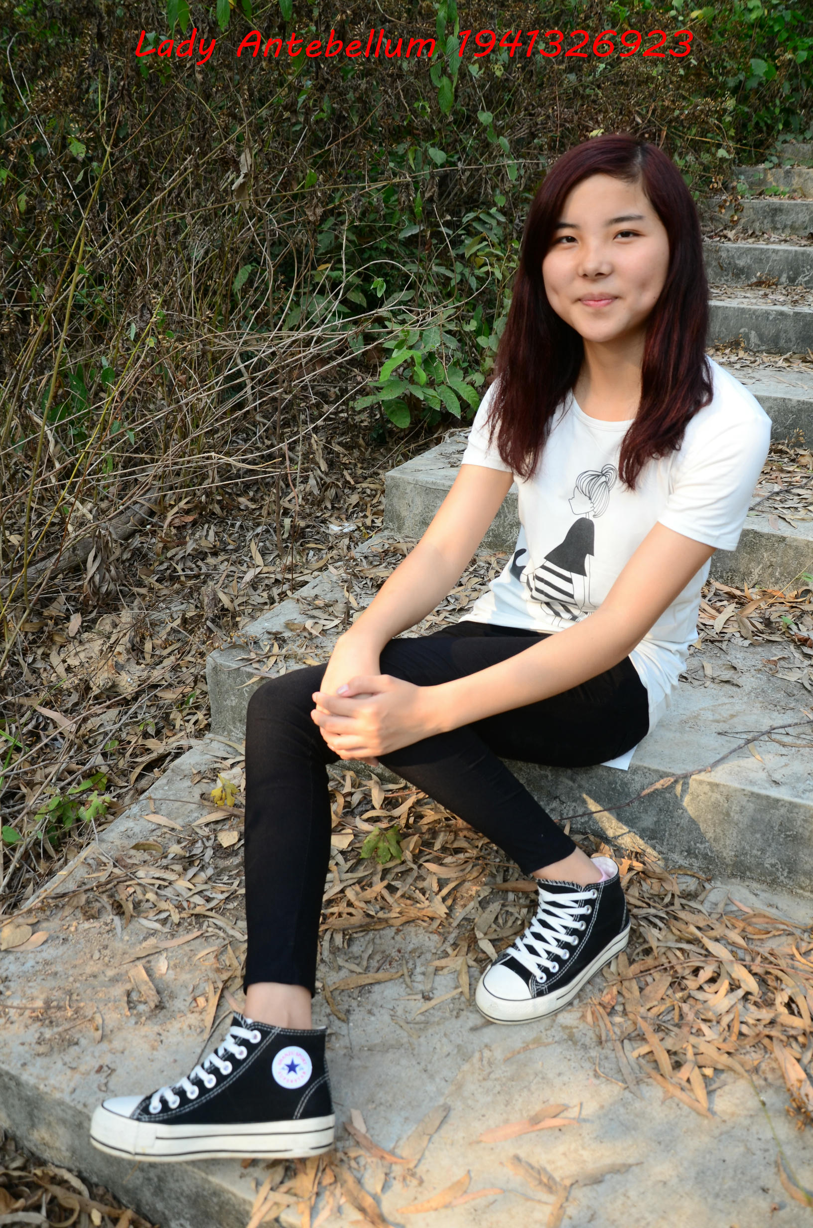 [战前女神] 恋足美腿棉袜女神级摄影套图 086 [92P-222MB]_第1集