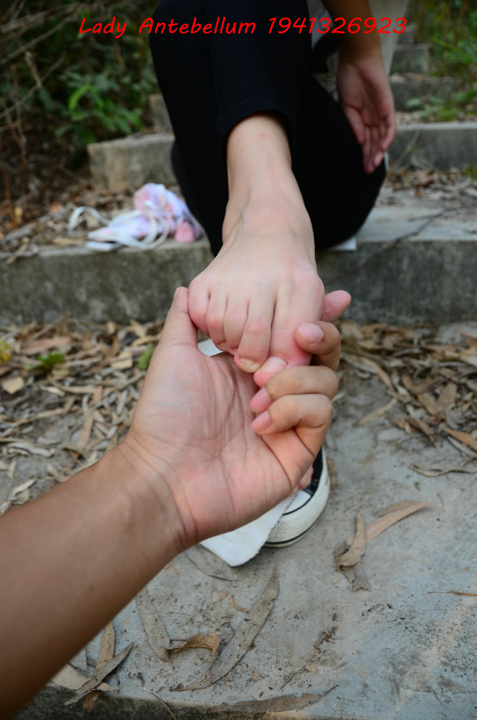 [战前女神] 恋足美腿棉袜女神级摄影套图 086 [92P-222MB]_第4集