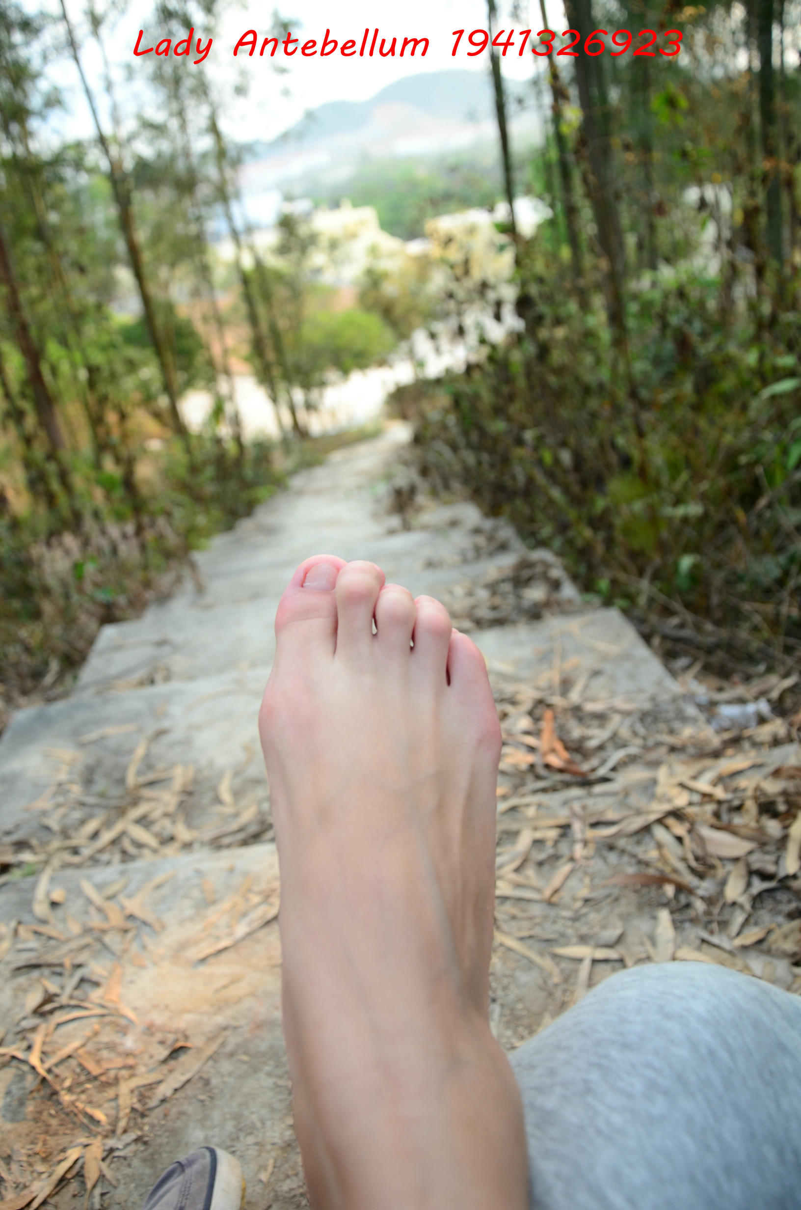 [战前女神] 恋足美腿棉袜女神级摄影套图 086 [92P-222MB]_第4集