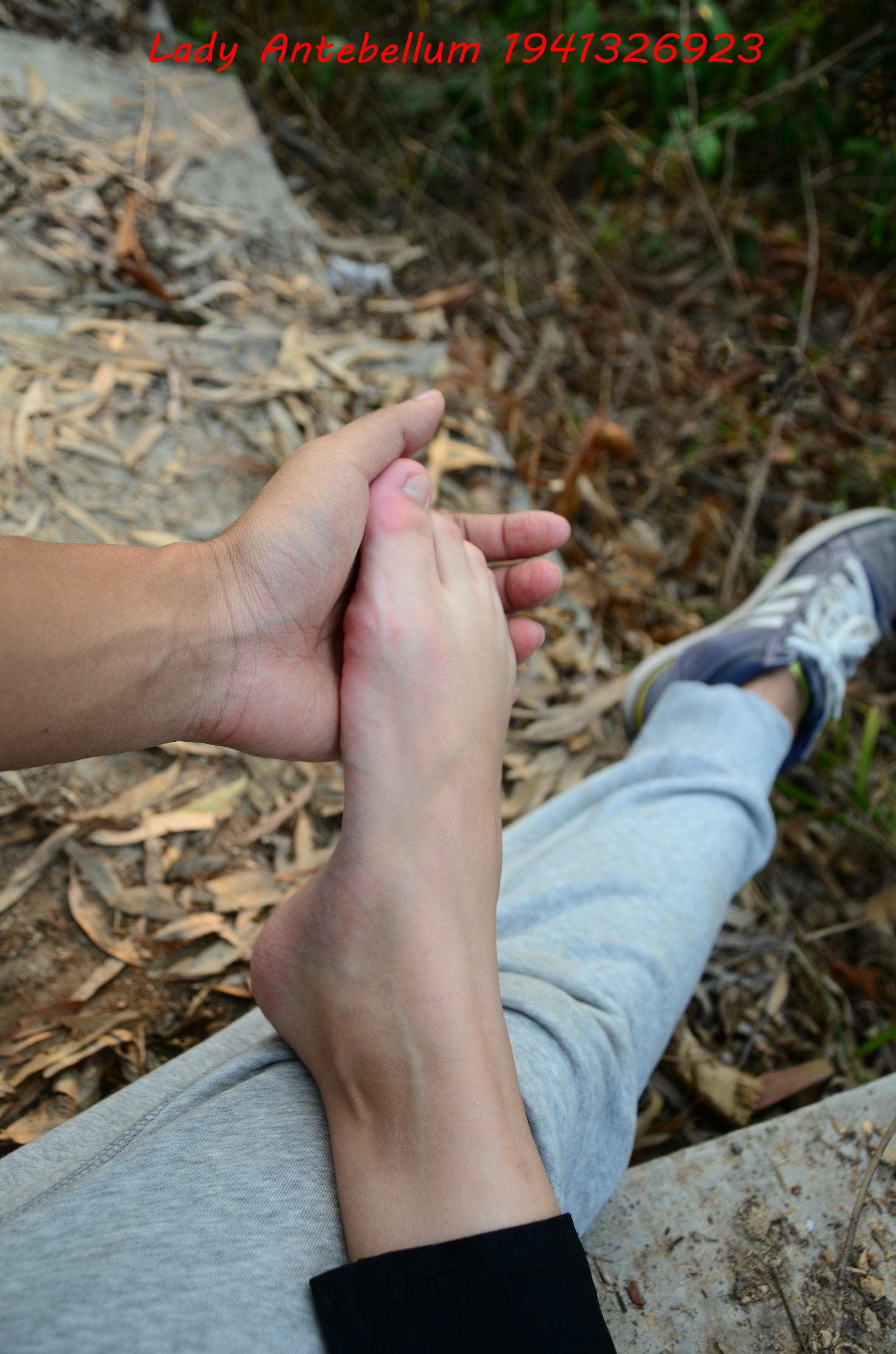 [战前女神] 恋足美腿棉袜女神级摄影套图 086 [92P-222MB]_第5集