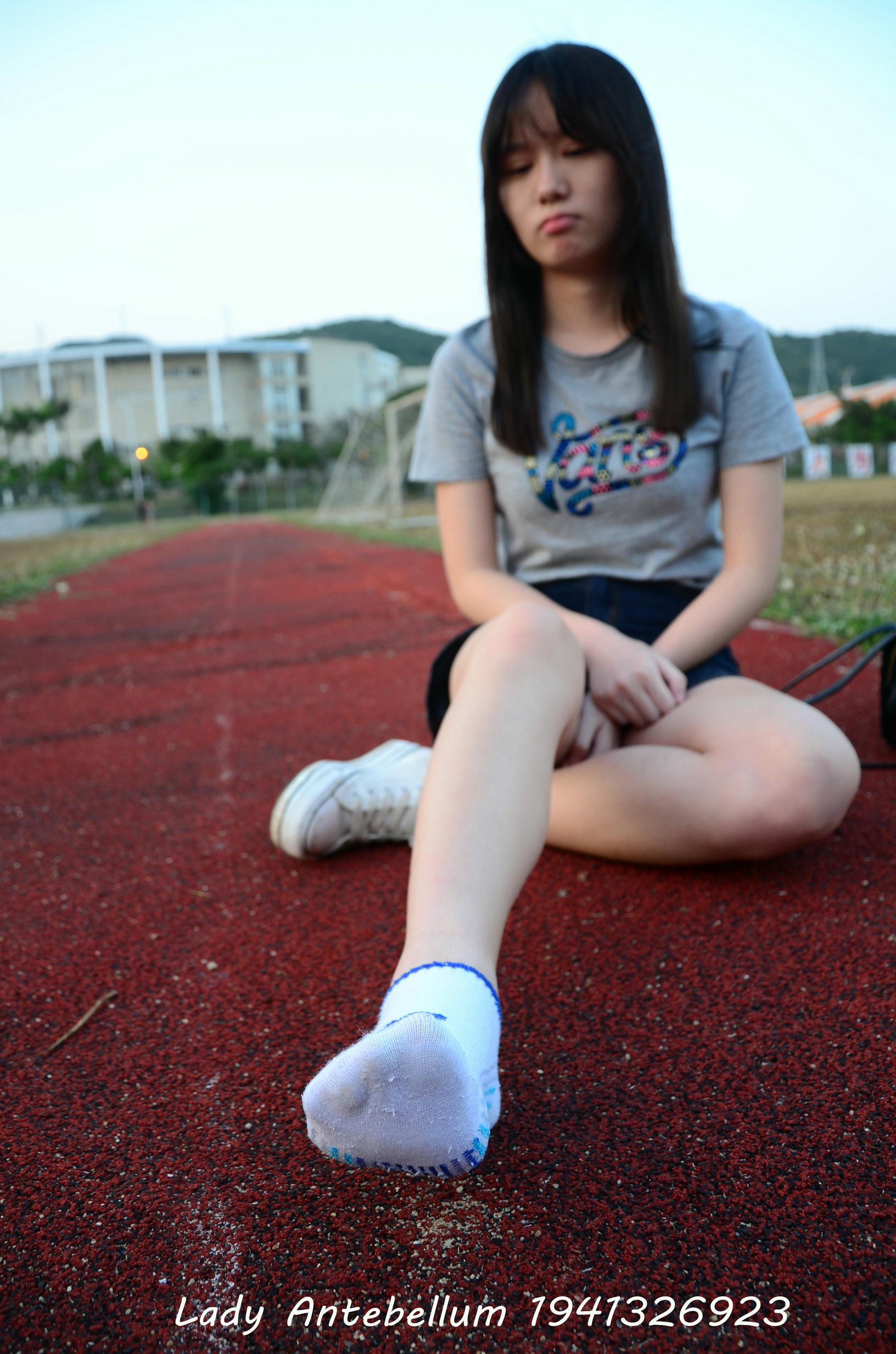 [战前女神] 恋足美腿棉袜女神级摄影套图 087 [86P-221MB]_第3集