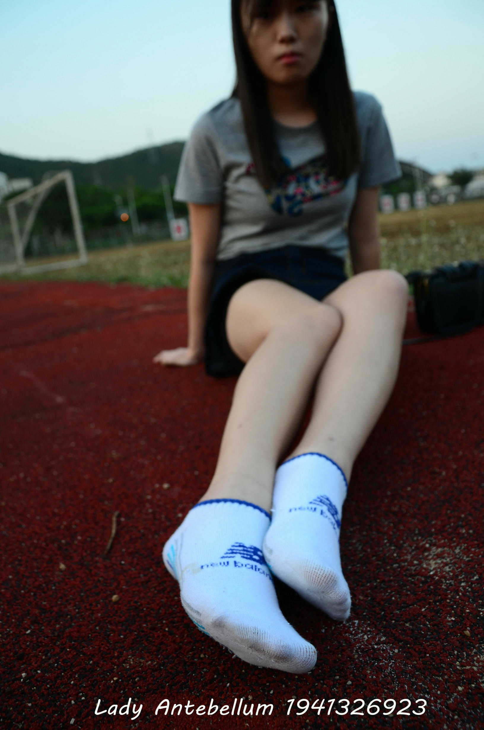 [战前女神] 恋足美腿棉袜女神级摄影套图 087 [86P-221MB]_第4集