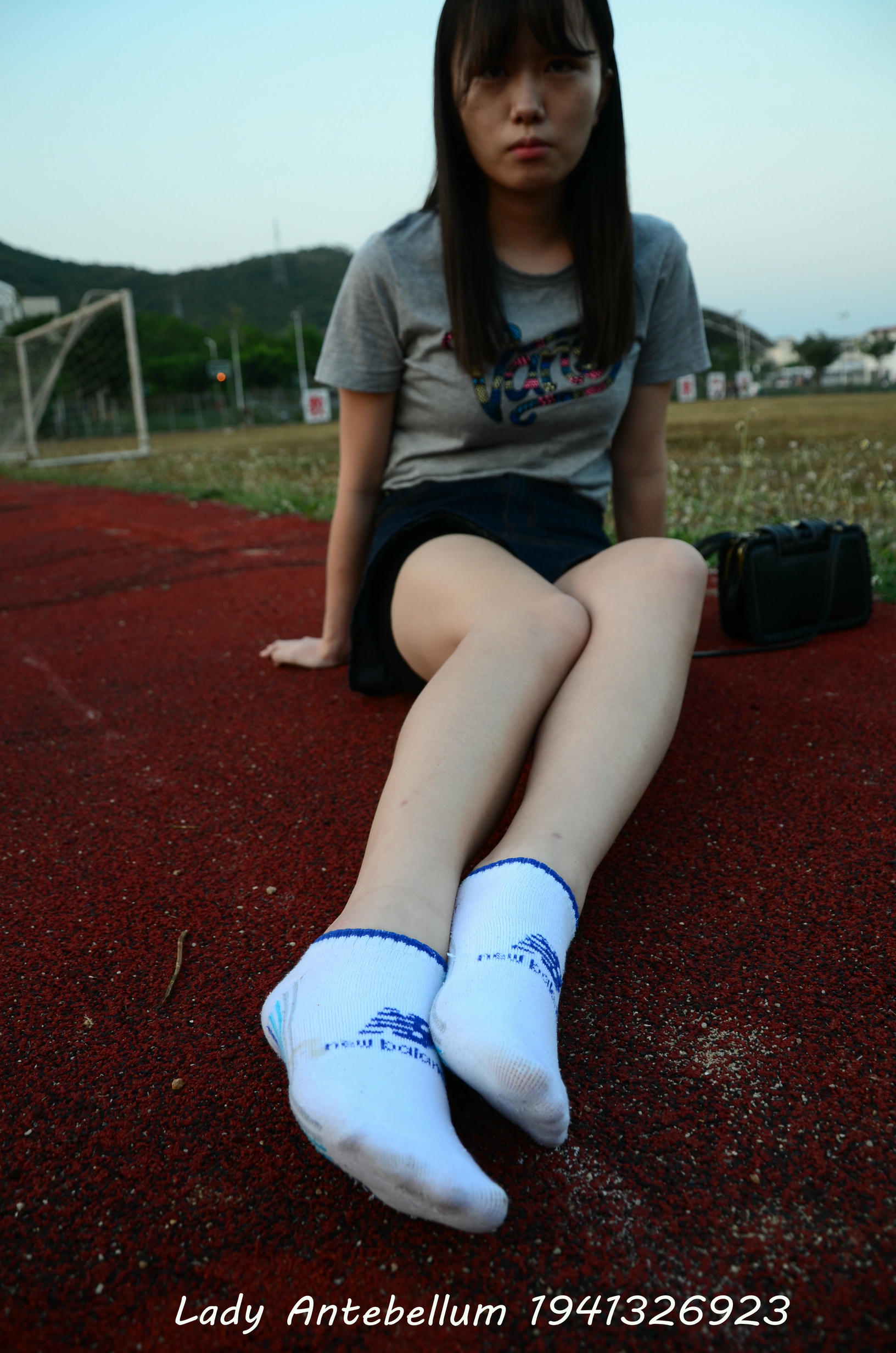 [战前女神] 恋足美腿棉袜女神级摄影套图 087 [86P-221MB]_第4集