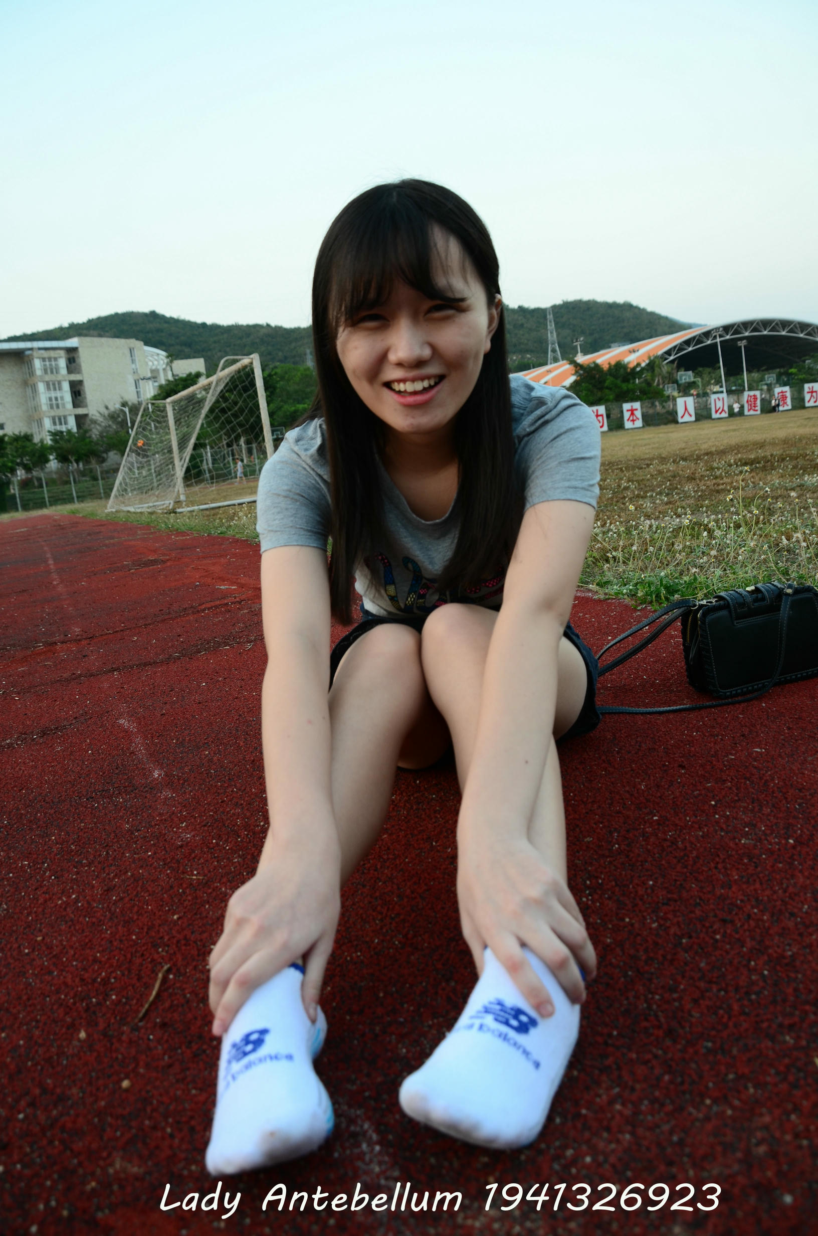 [战前女神] 恋足美腿棉袜女神级摄影套图 087 [86P-221MB]_第4集