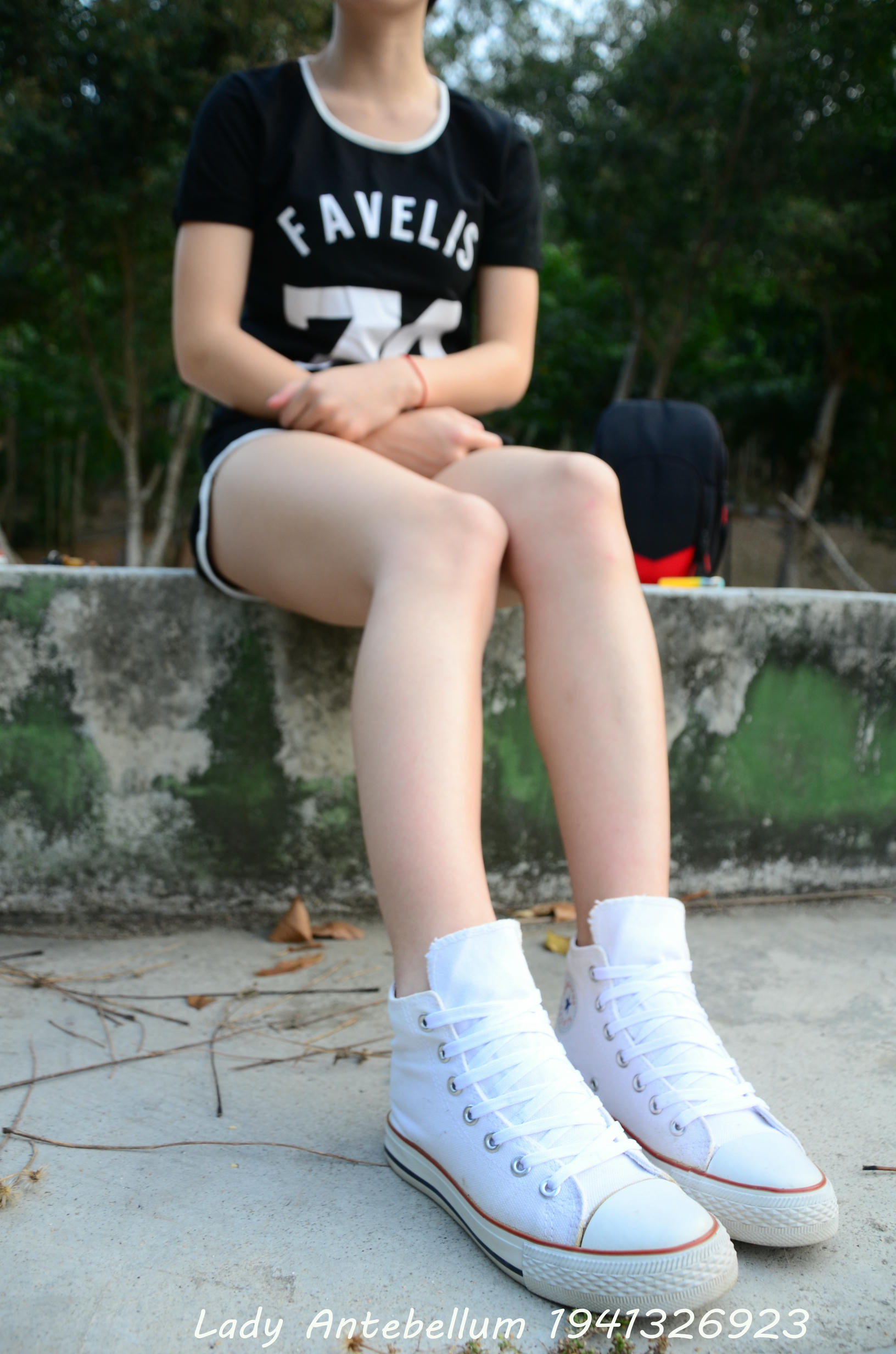 [战前女神] 恋足美腿棉袜女神级摄影套图 089 [88P-183MB]_第1集