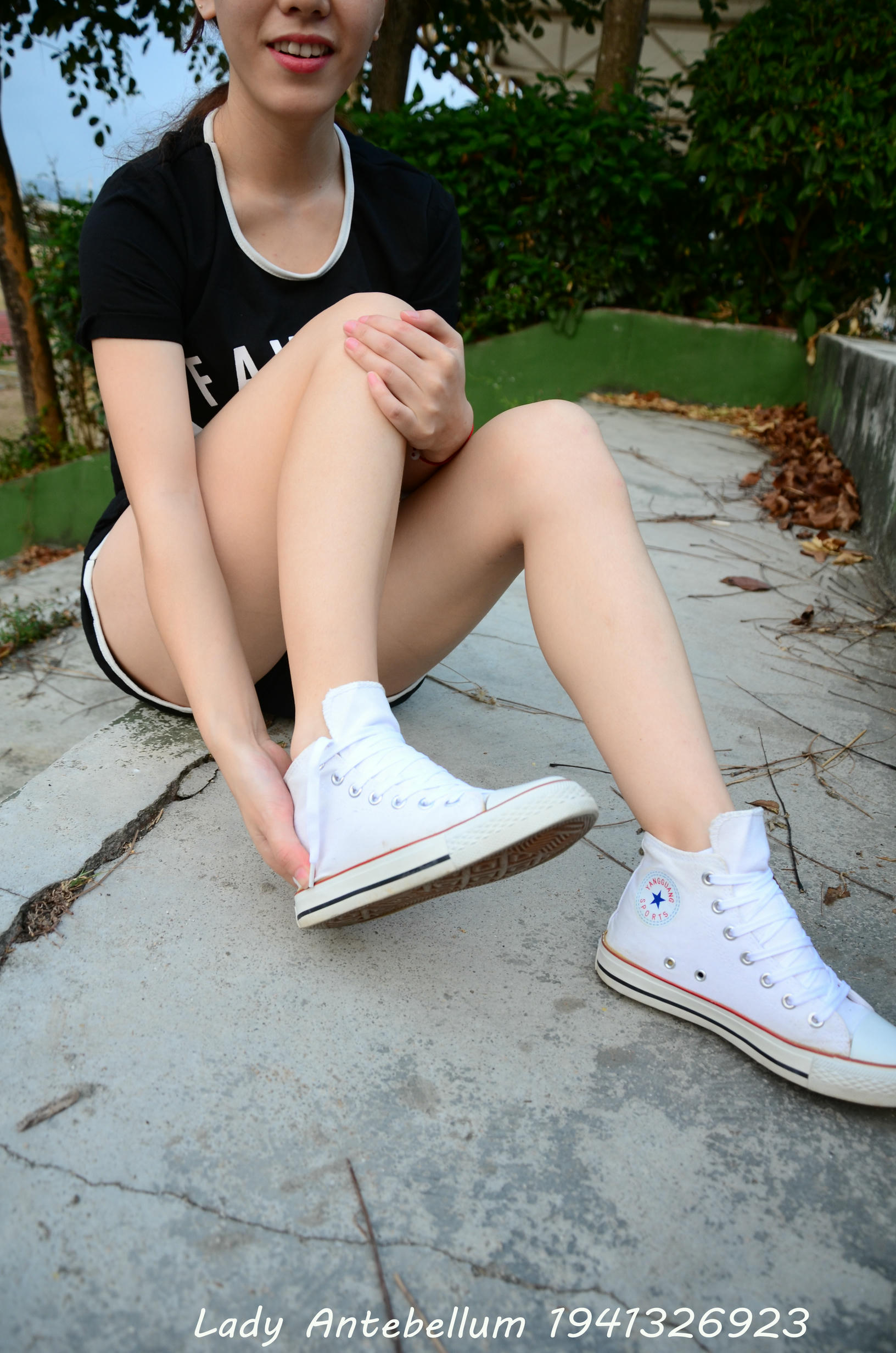 [战前女神] 恋足美腿棉袜女神级摄影套图 089 [88P-183MB]_第2集