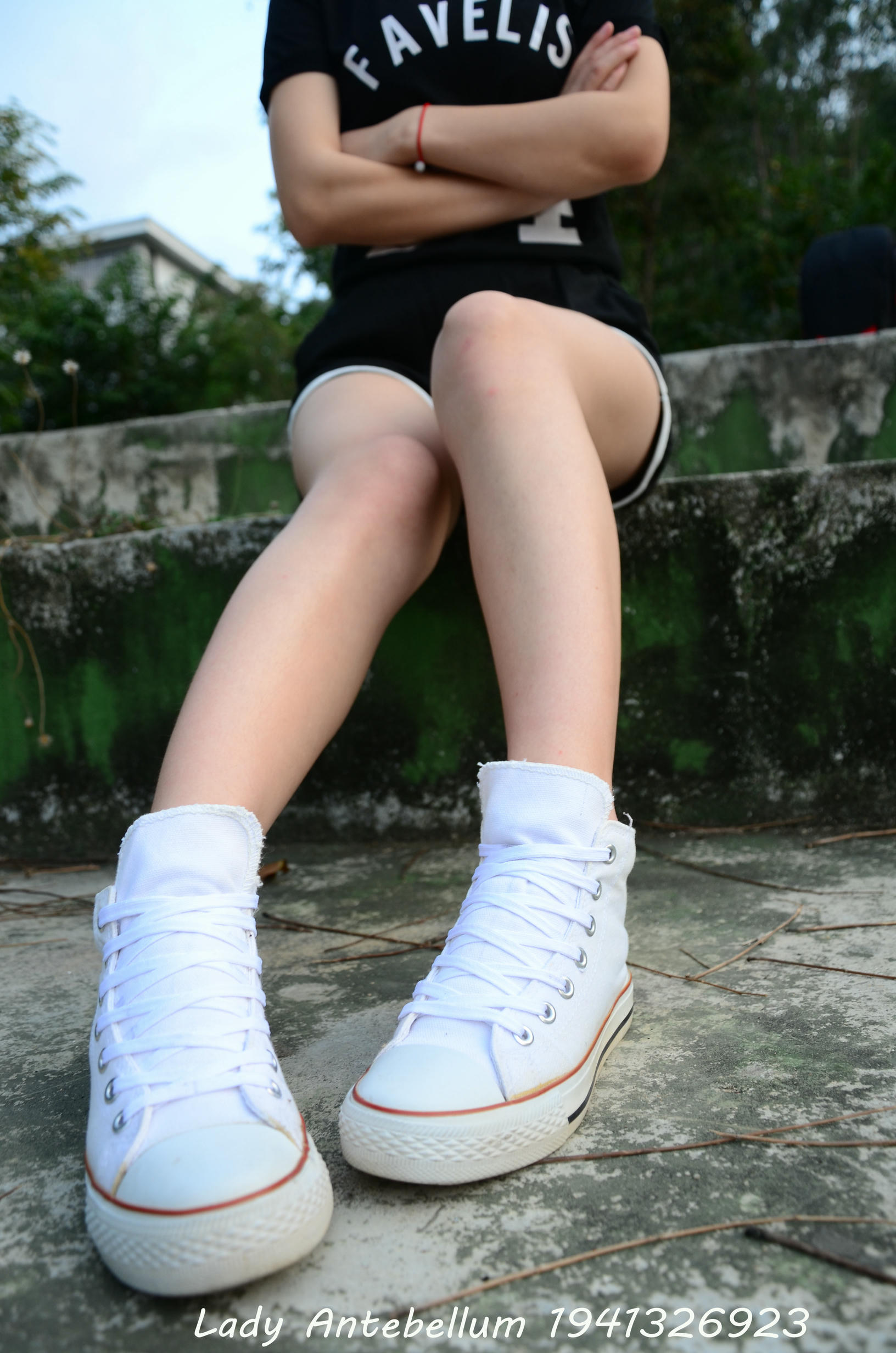 [战前女神] 恋足美腿棉袜女神级摄影套图 089 [88P-183MB]_第1集