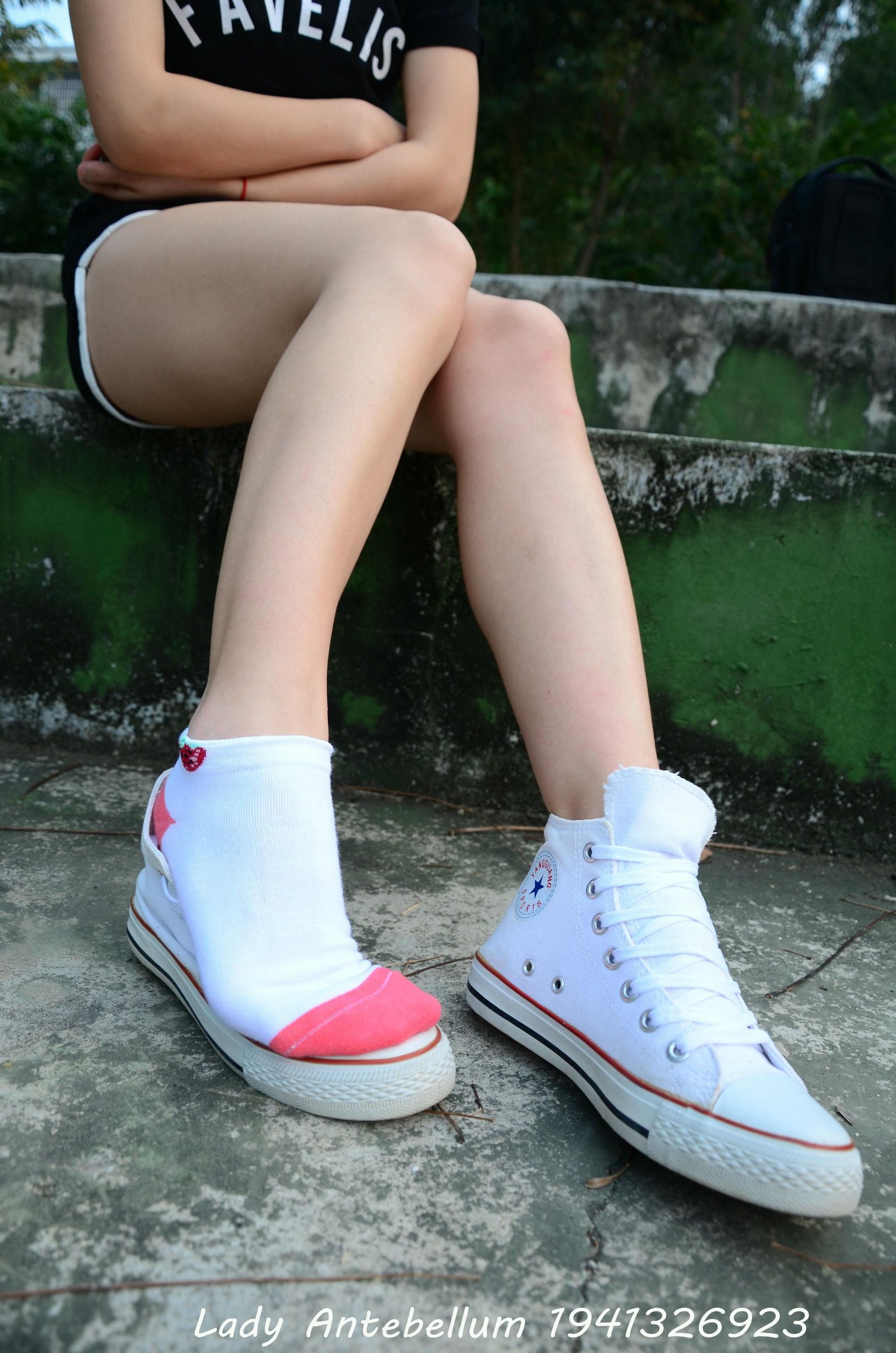 [战前女神] 恋足美腿棉袜女神级摄影套图 089 [88P-183MB]_第3集