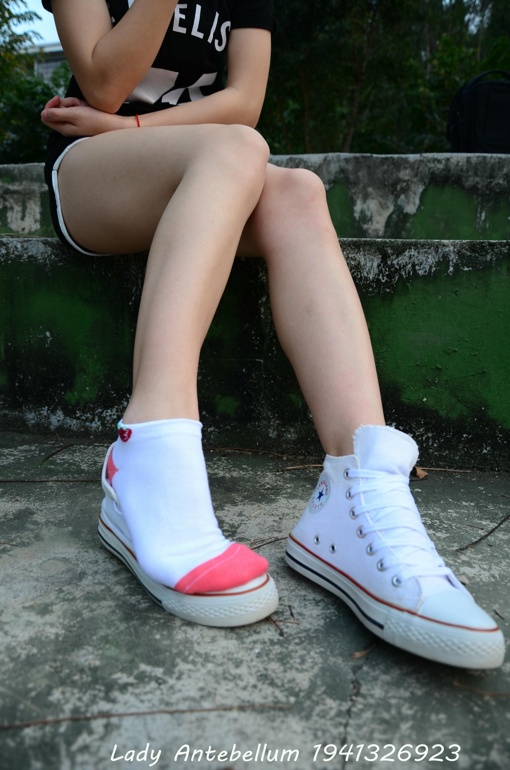 [战前女神] 恋足美腿棉袜女神级摄影套图 089 [88P-183MB]_第3集