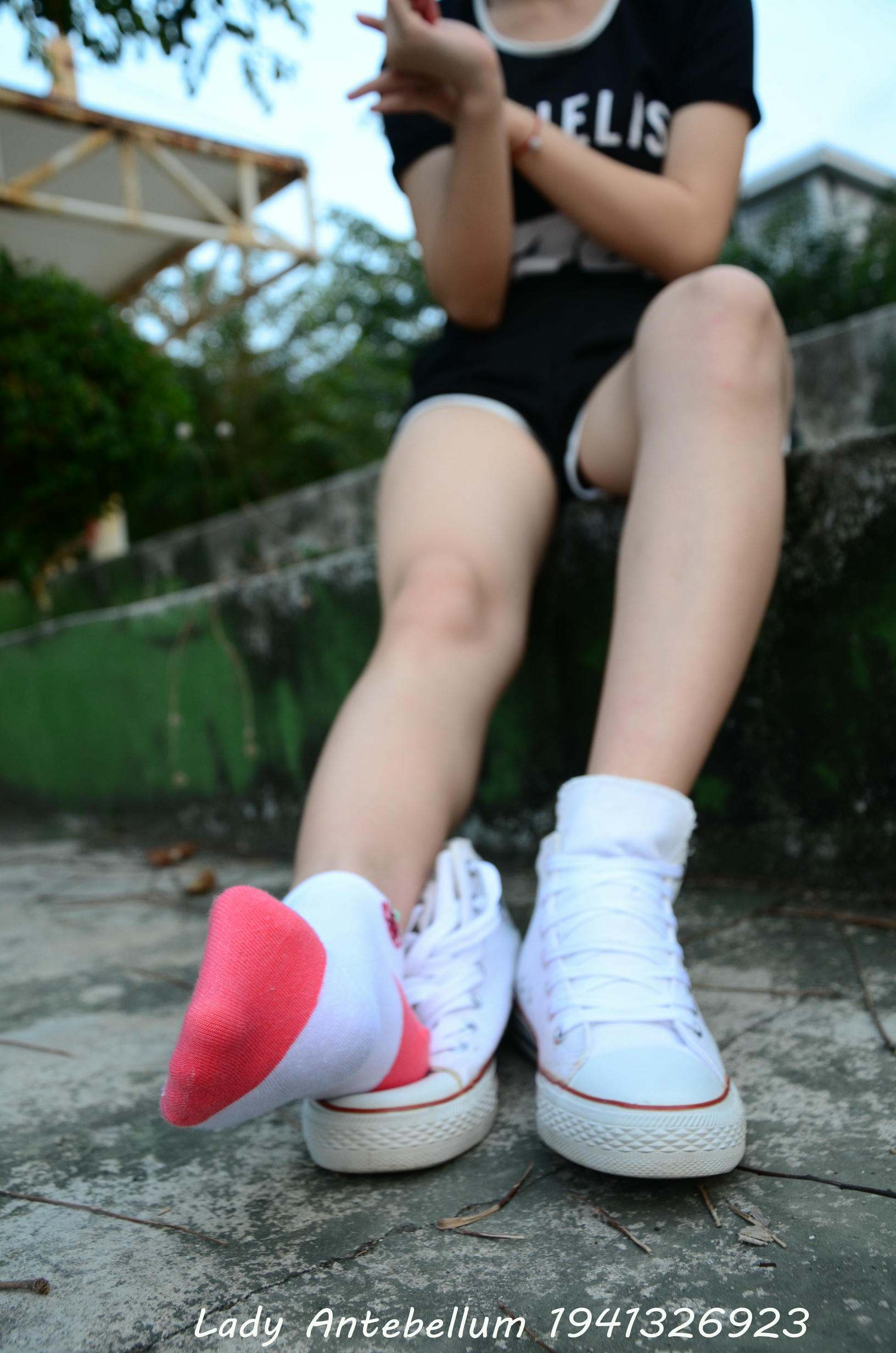 [战前女神] 恋足美腿棉袜女神级摄影套图 089 [88P-183MB]_第3集