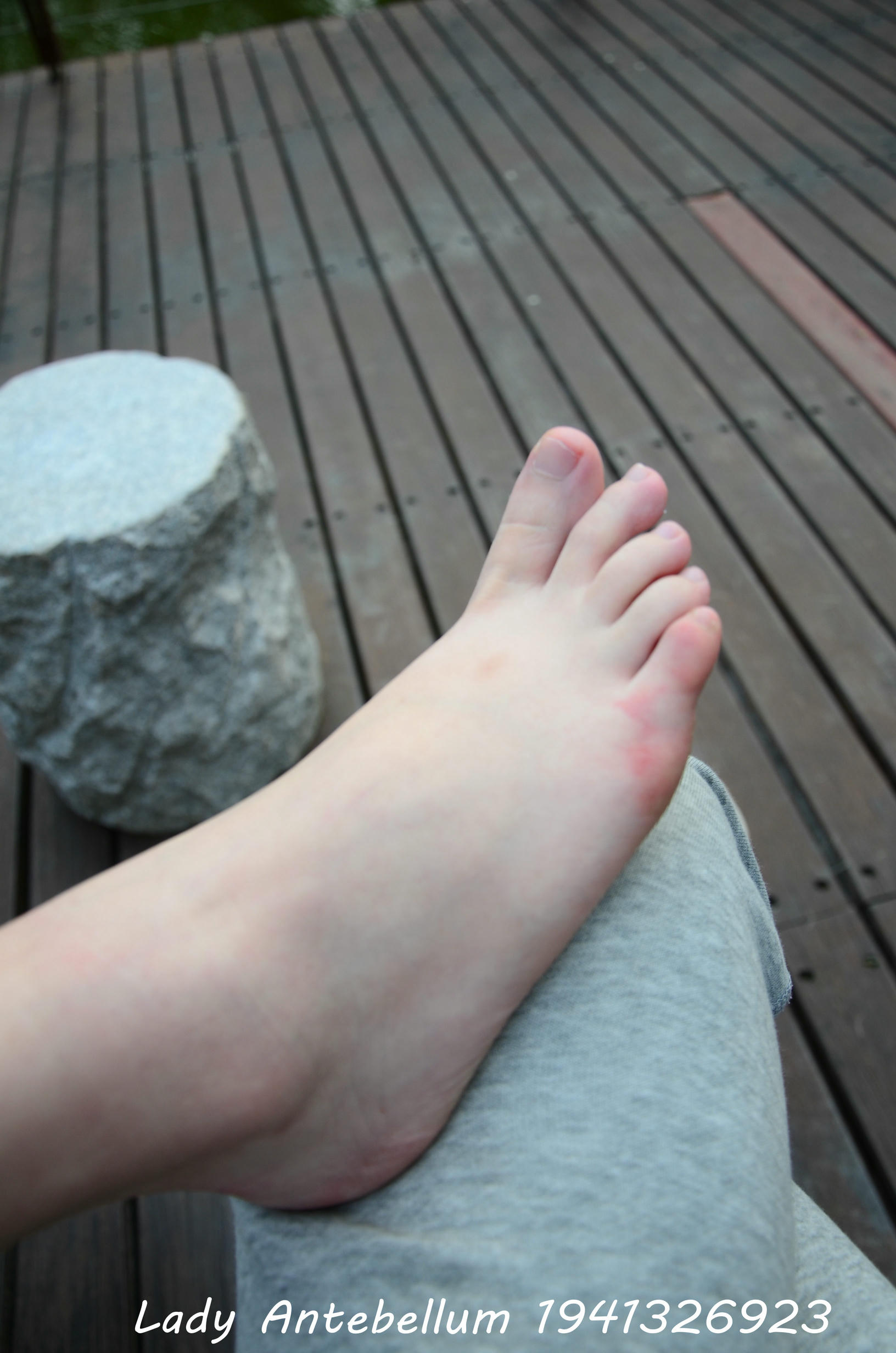 [战前女神] 恋足美腿棉袜女神级摄影套图 090 [113P-182MB]_第6集