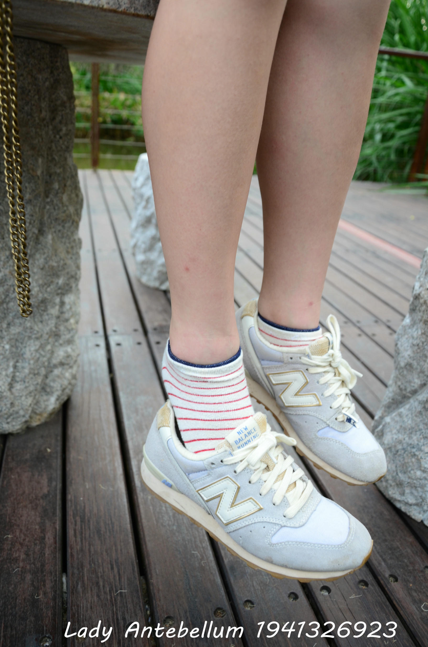 [战前女神] 恋足美腿棉袜女神级摄影套图 090 [113P-182MB]_第1集