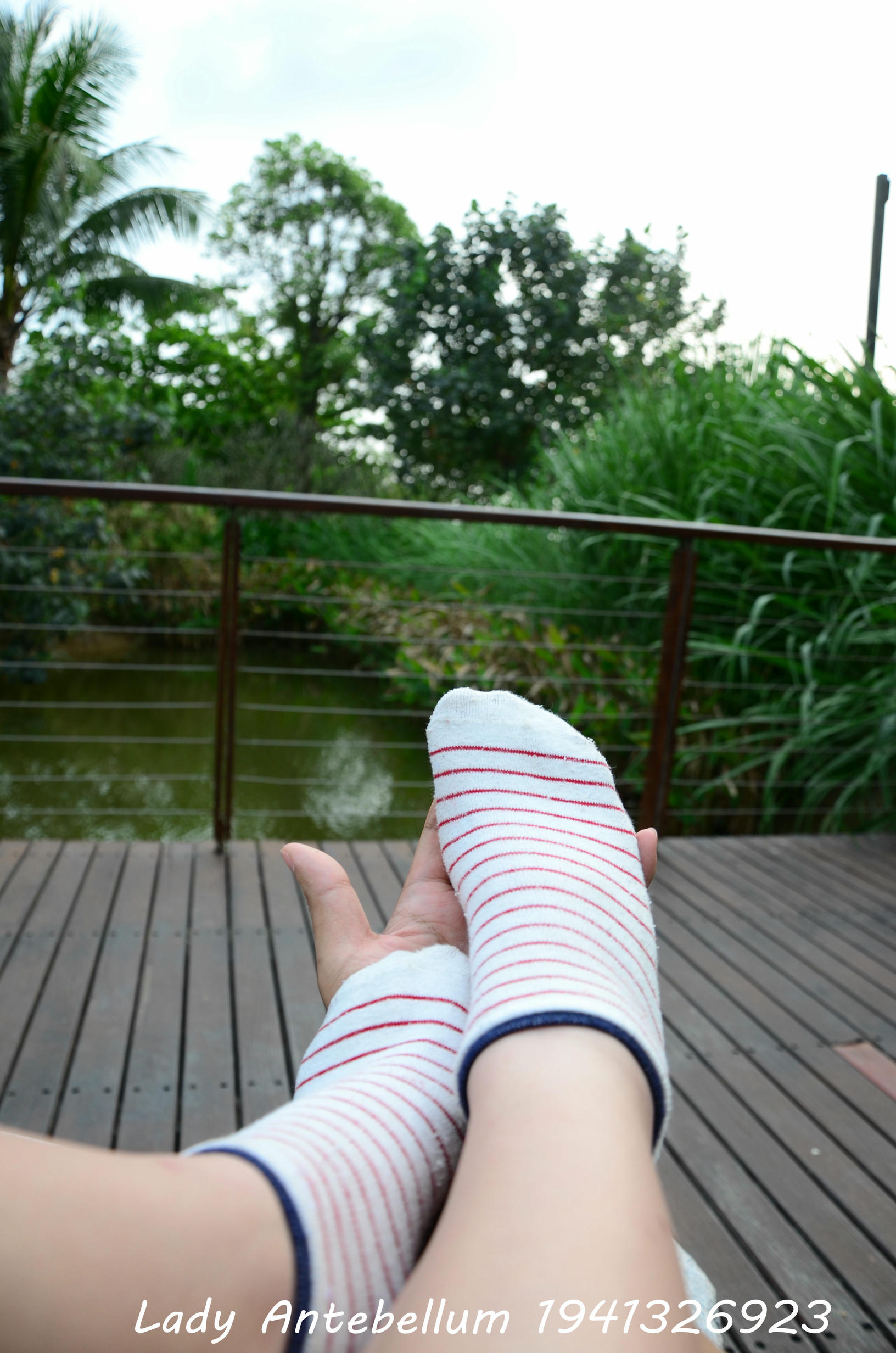 [战前女神] 恋足美腿棉袜女神级摄影套图 090 [113P-182MB]_第4集