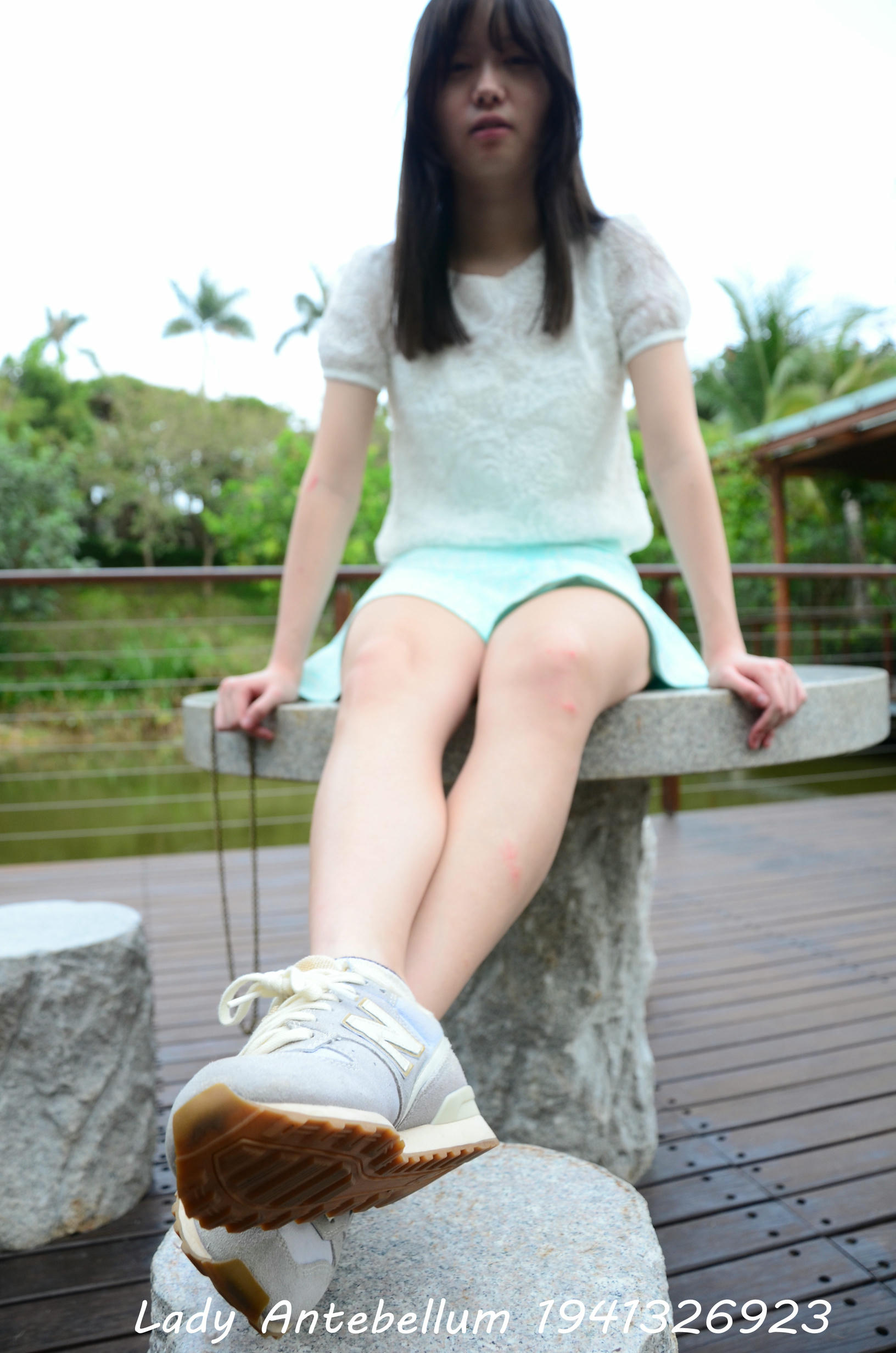 [战前女神] 恋足美腿棉袜女神级摄影套图 090 [113P-182MB]_第1集