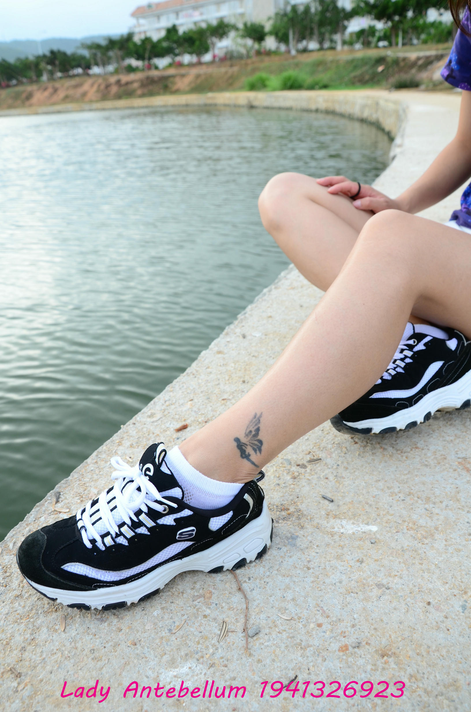 [战前女神] 恋足美腿棉袜女神级摄影套图 091 [79P-201MB]_第1集