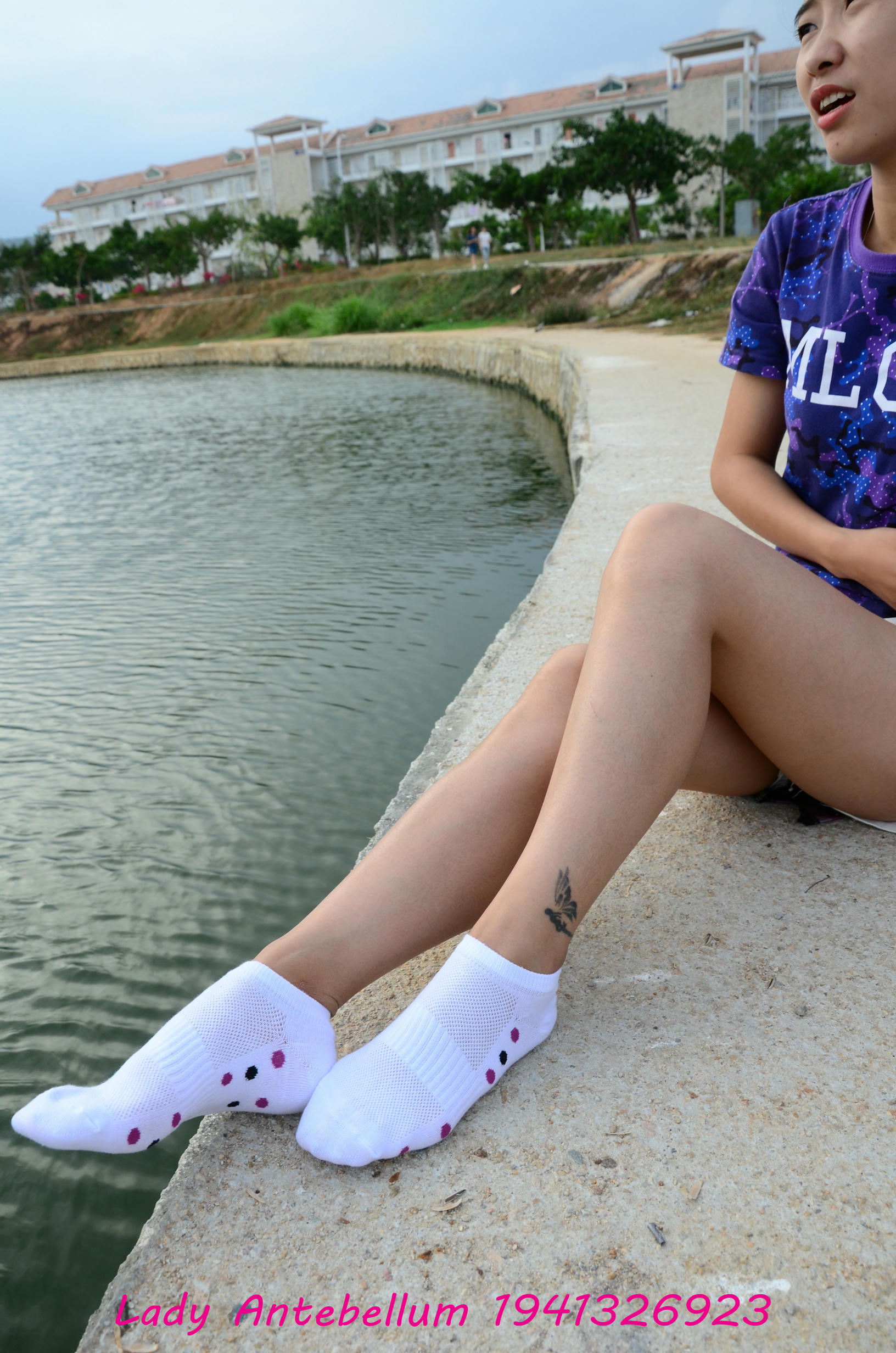 [战前女神] 恋足美腿棉袜女神级摄影套图 091 [79P-201MB]_第2集