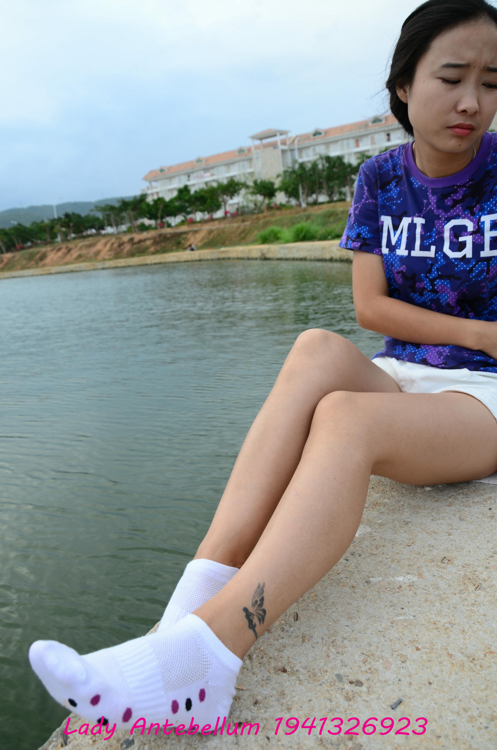 [战前女神] 恋足美腿棉袜女神级摄影套图 091 [79P-201MB]_第3集