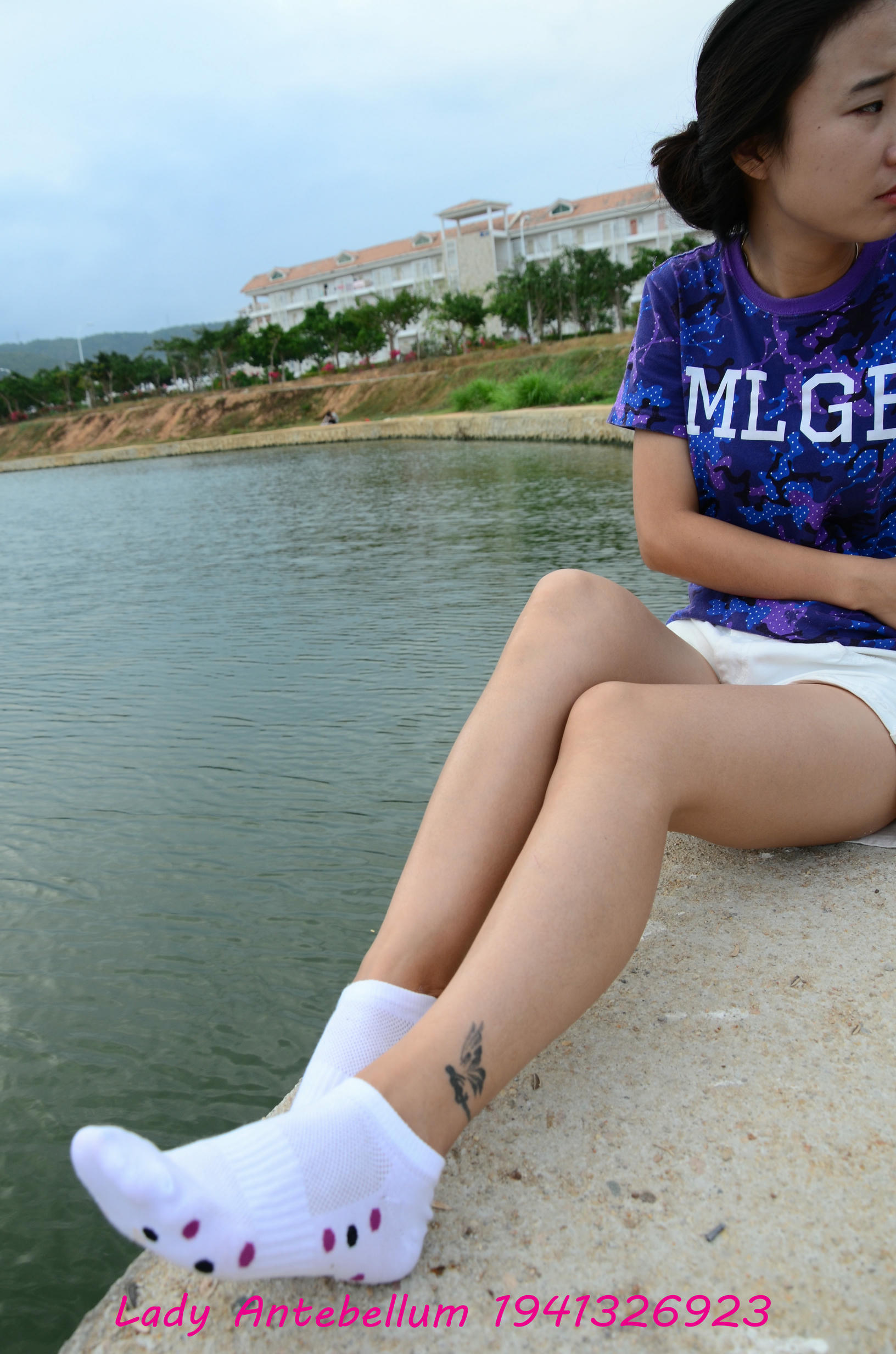 [战前女神] 恋足美腿棉袜女神级摄影套图 091 [79P-201MB]_第3集