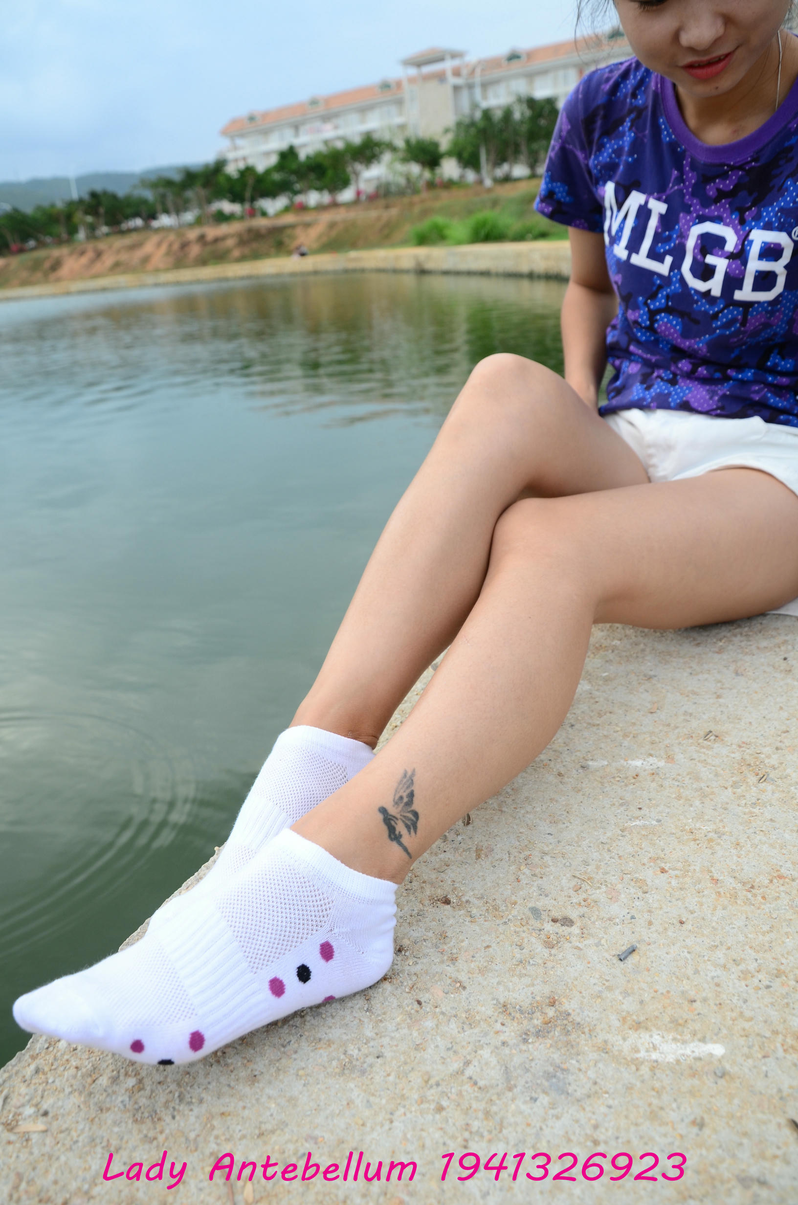 [战前女神] 恋足美腿棉袜女神级摄影套图 091 [79P-201MB]_第3集