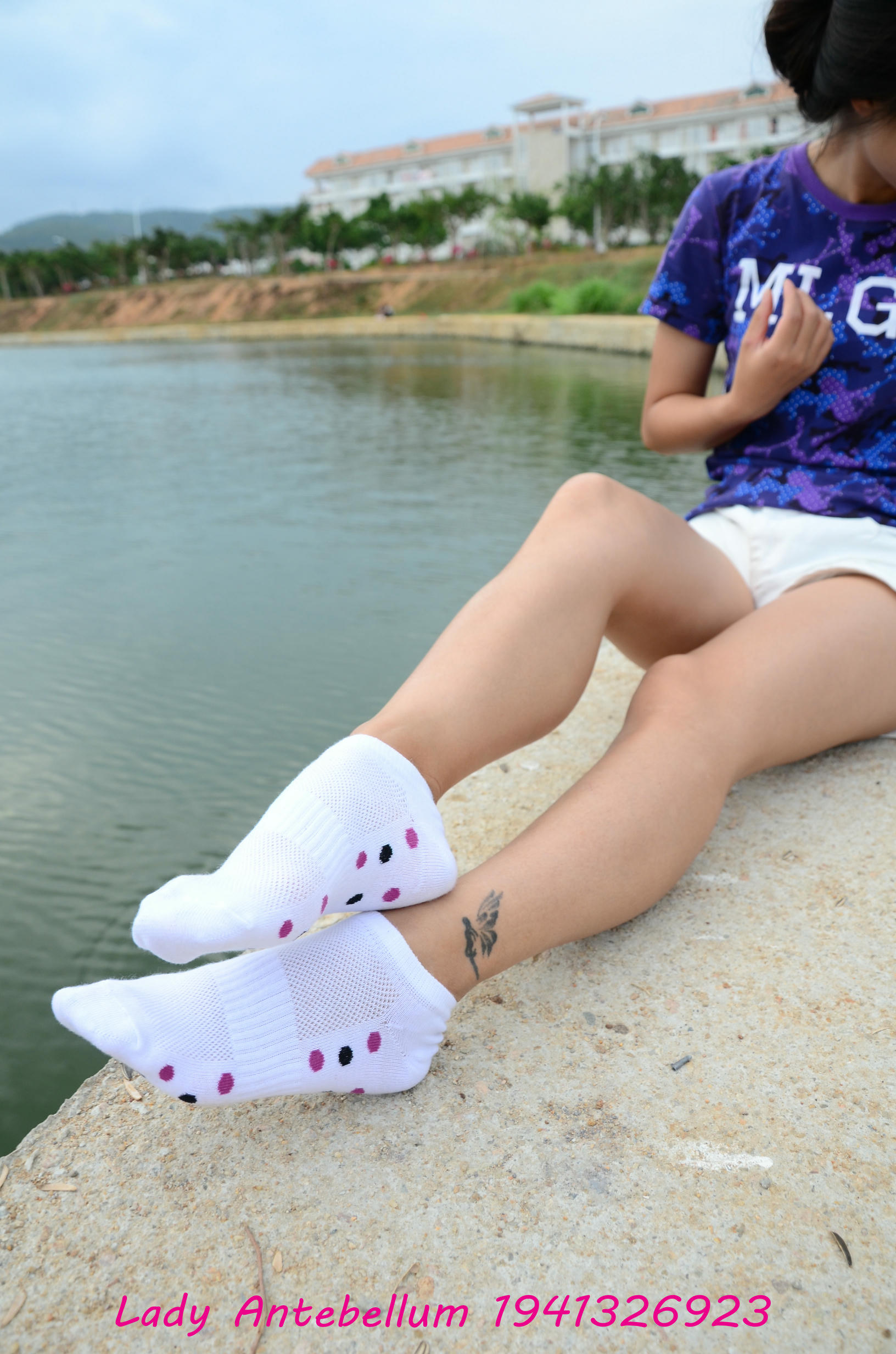 [战前女神] 恋足美腿棉袜女神级摄影套图 091 [79P-201MB]_第3集