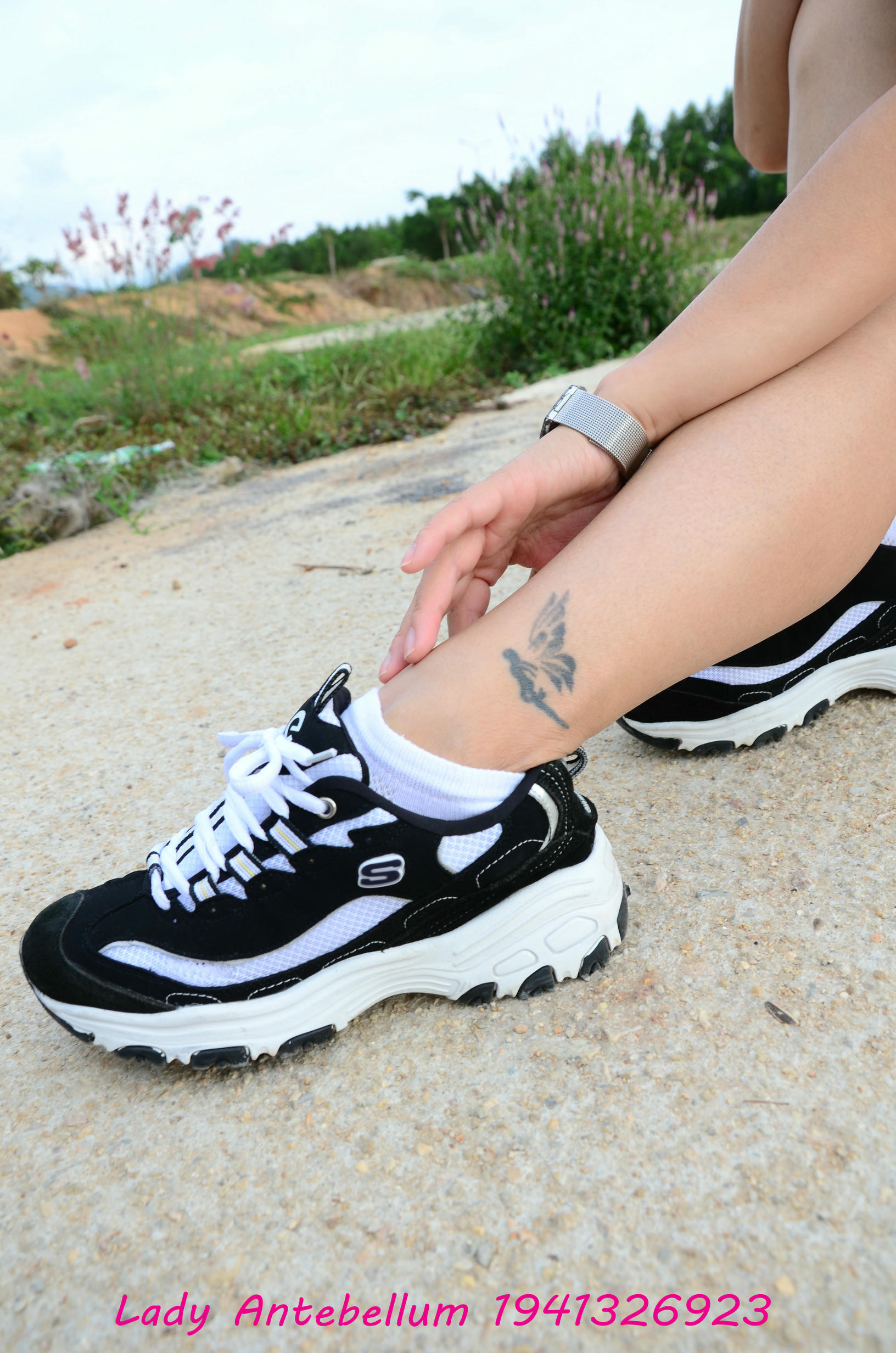 [战前女神] 恋足美腿棉袜女神级摄影套图 091 [79P-201MB]_第1集