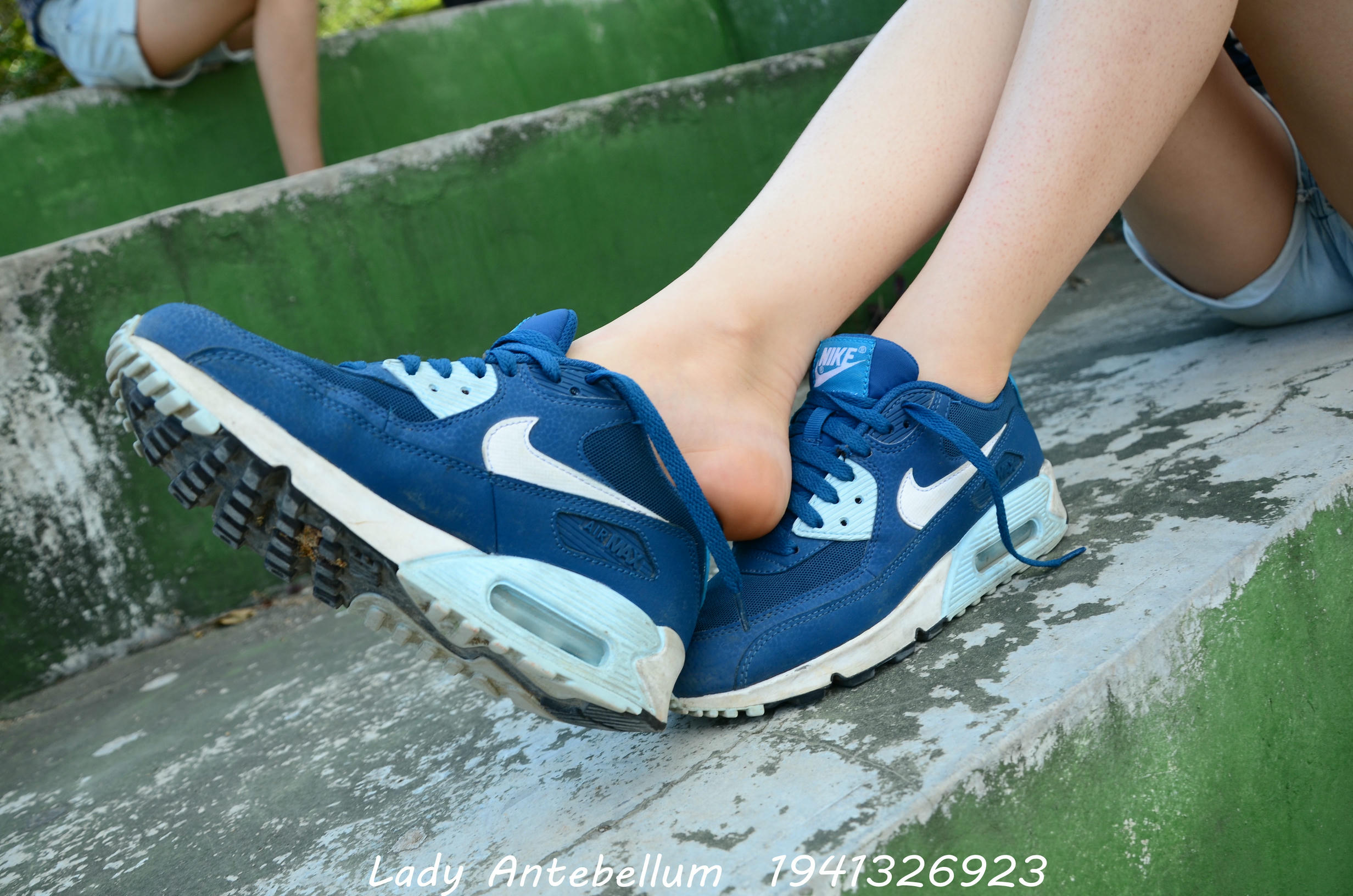 [战前女神] 恋足美腿棉袜女神级摄影套图 093 [123P-195MB]_第2集