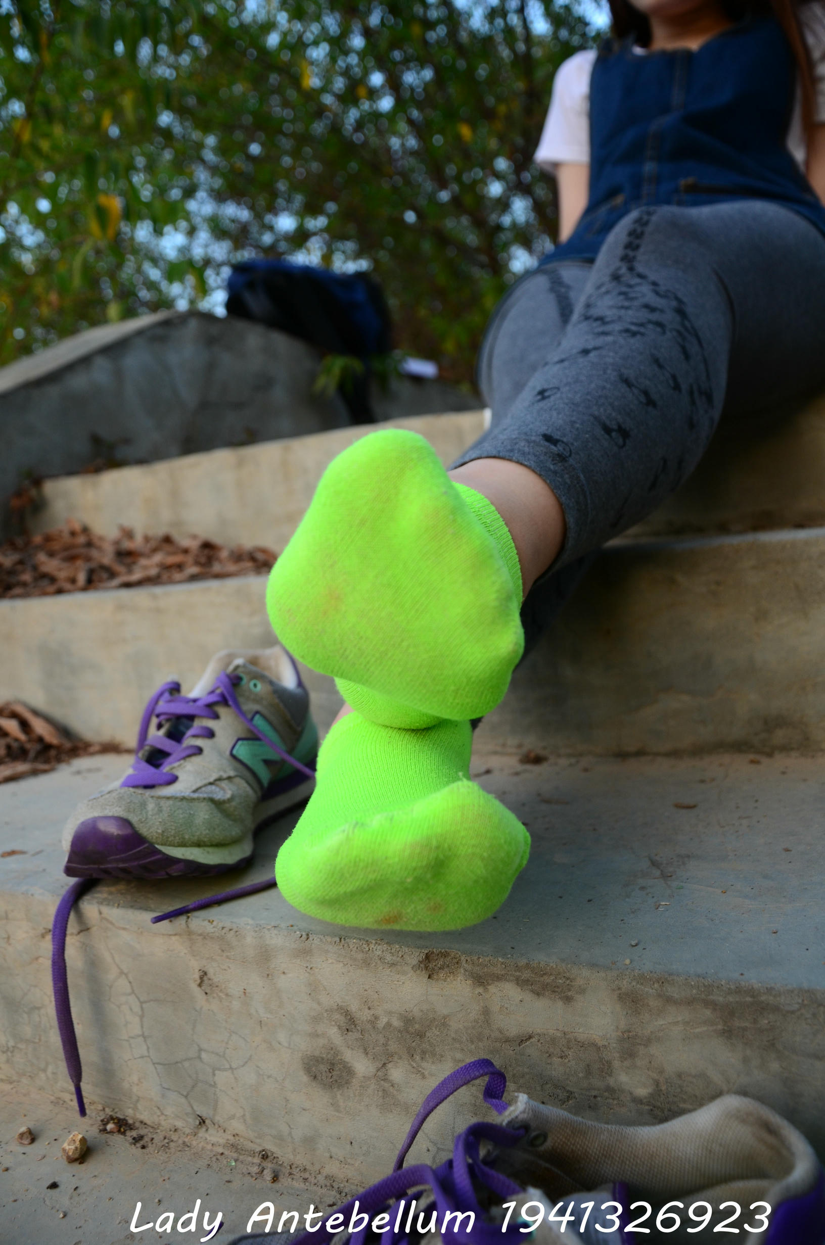 [战前女神] 恋足美腿棉袜女神级摄影套图 094 [104P-242MB]_第6集