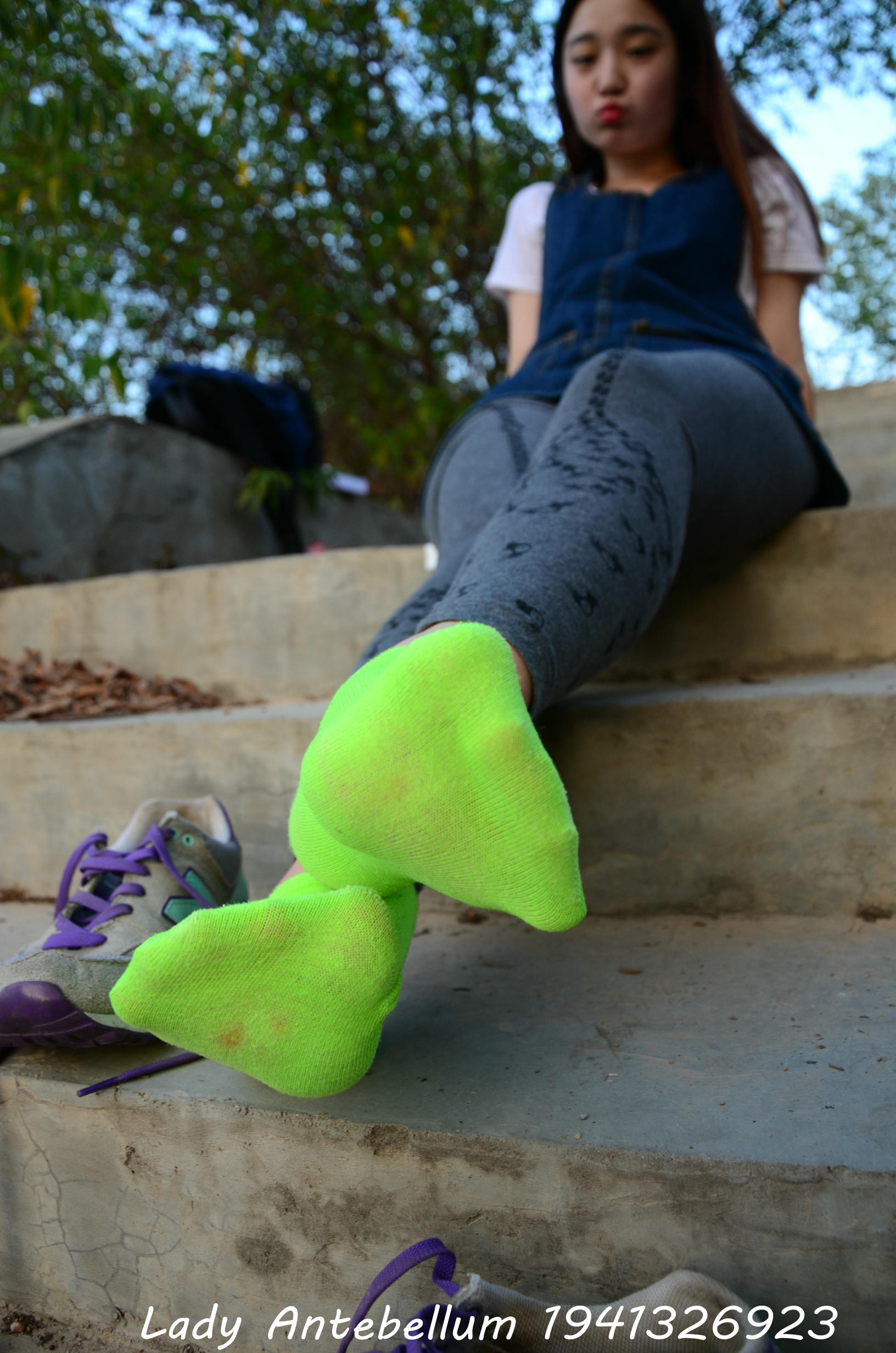 [战前女神] 恋足美腿棉袜女神级摄影套图 094 [104P-242MB]_第6集