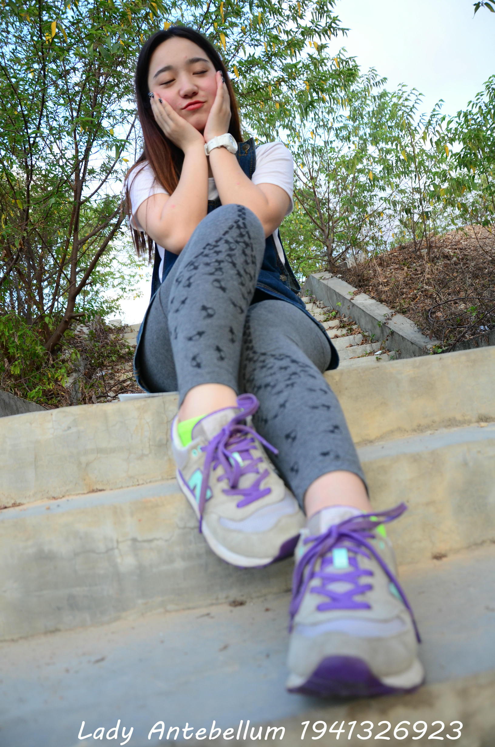 [战前女神] 恋足美腿棉袜女神级摄影套图 094 [104P-242MB]_第1集