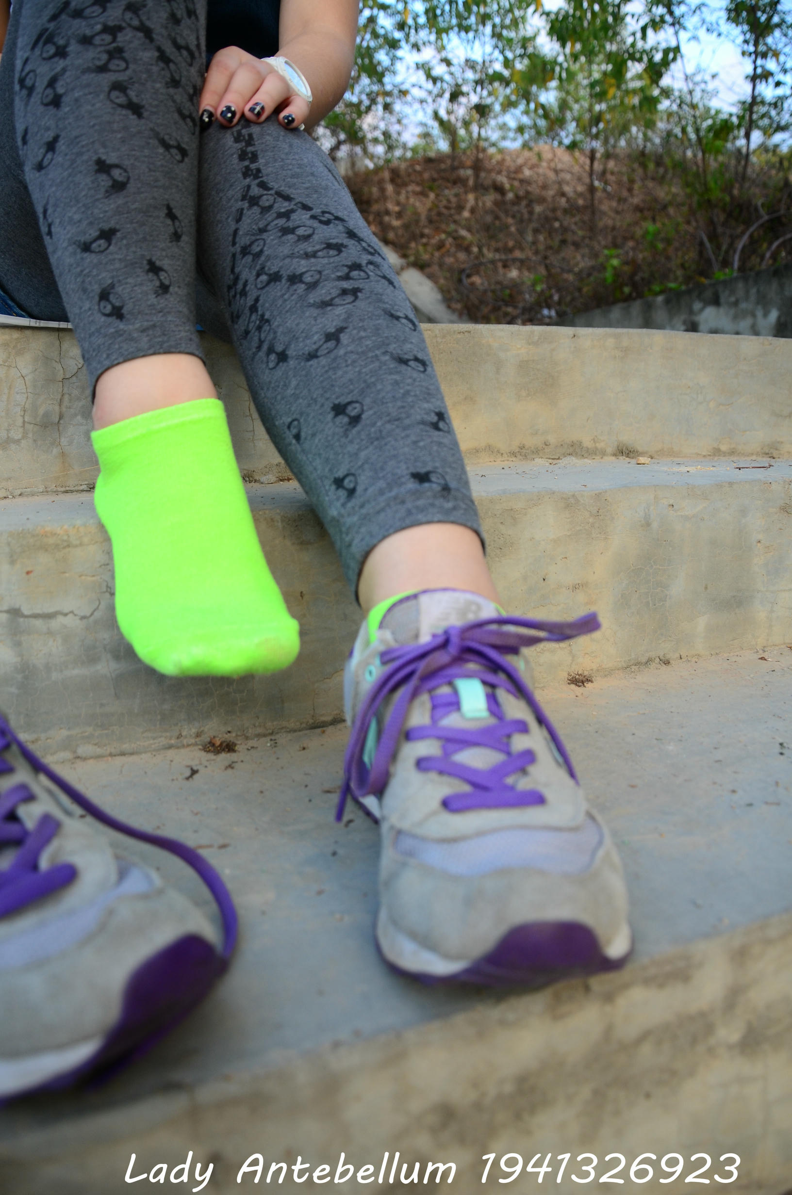 [战前女神] 恋足美腿棉袜女神级摄影套图 094 [104P-242MB]_第3集