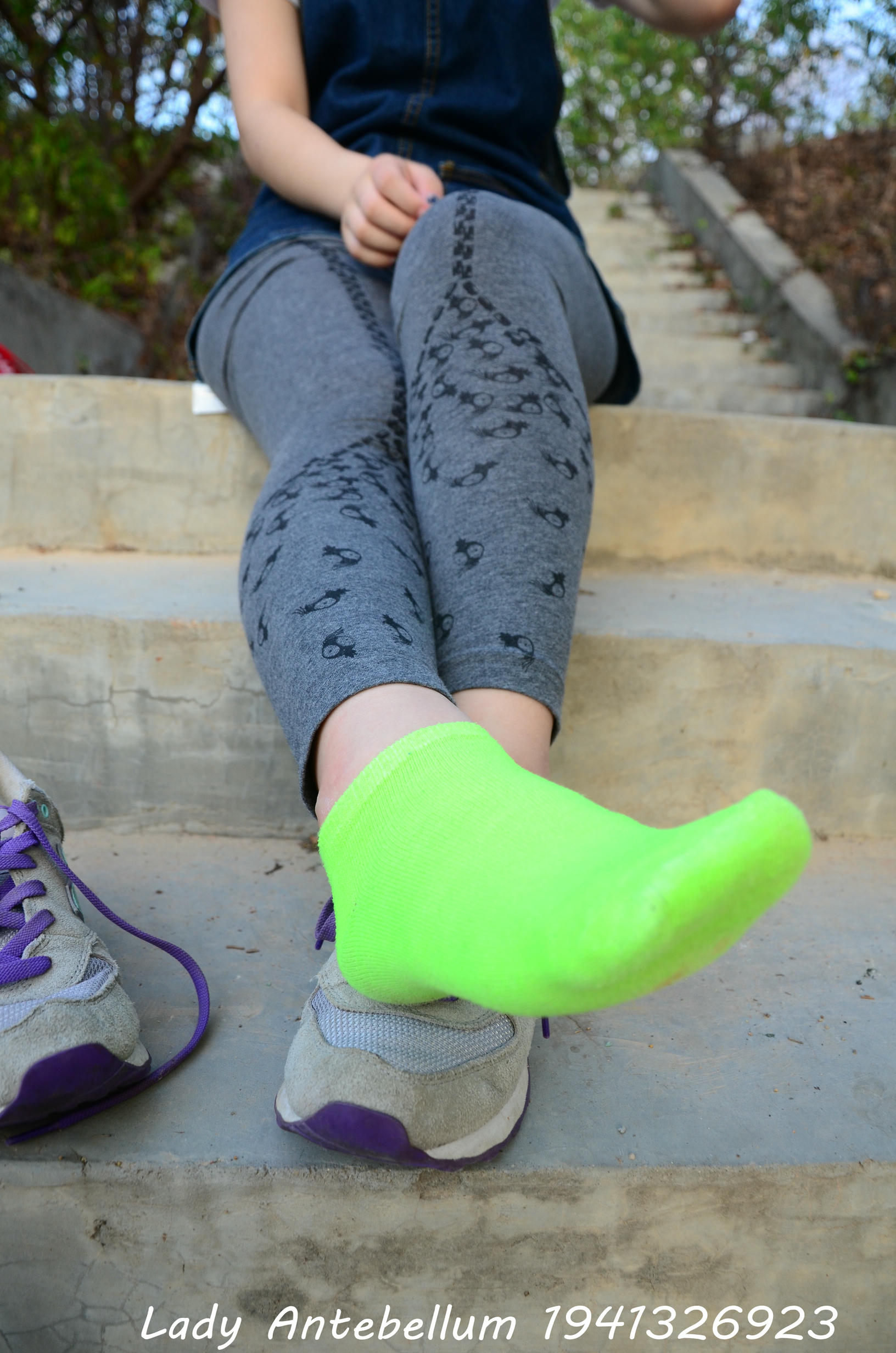 [战前女神] 恋足美腿棉袜女神级摄影套图 094 [104P-242MB]_第3集