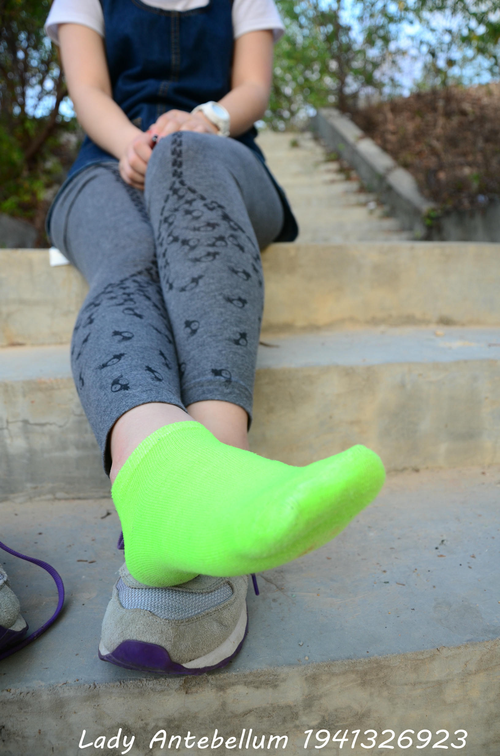 [战前女神] 恋足美腿棉袜女神级摄影套图 094 [104P-242MB]_第3集