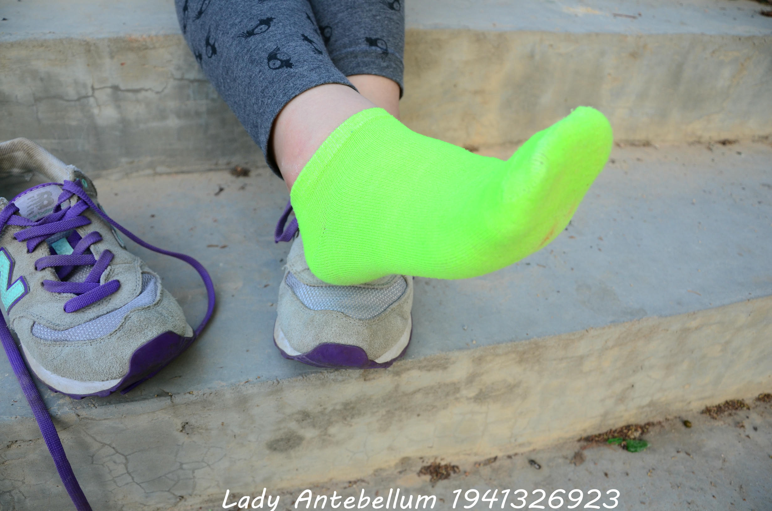 [战前女神] 恋足美腿棉袜女神级摄影套图 094 [104P-242MB]_第3集