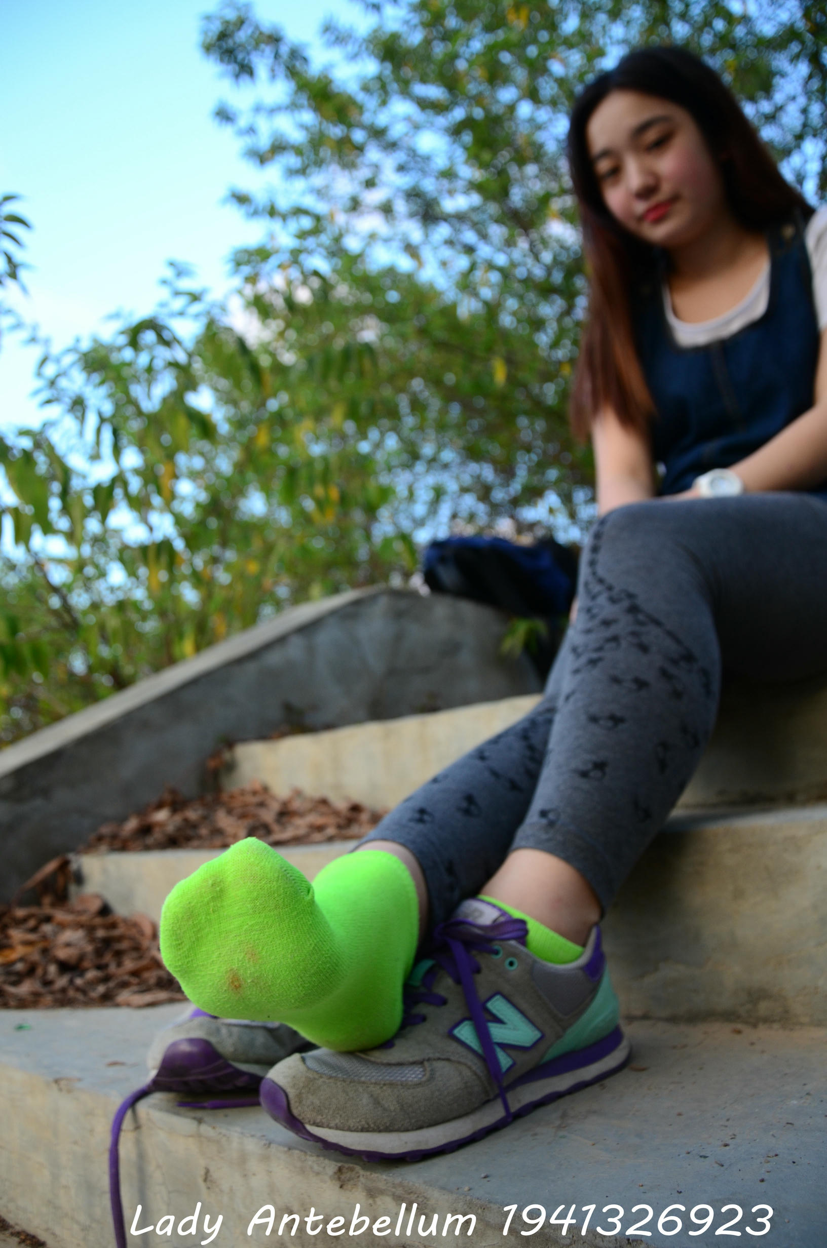 [战前女神] 恋足美腿棉袜女神级摄影套图 094 [104P-242MB]_第3集