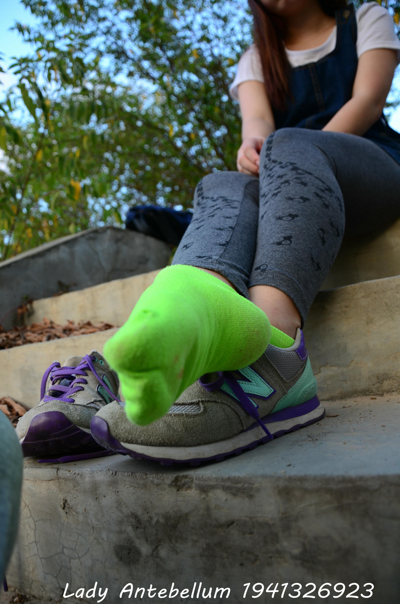 [战前女神] 恋足美腿棉袜女神级摄影套图 094 [104P-242MB]_第3集