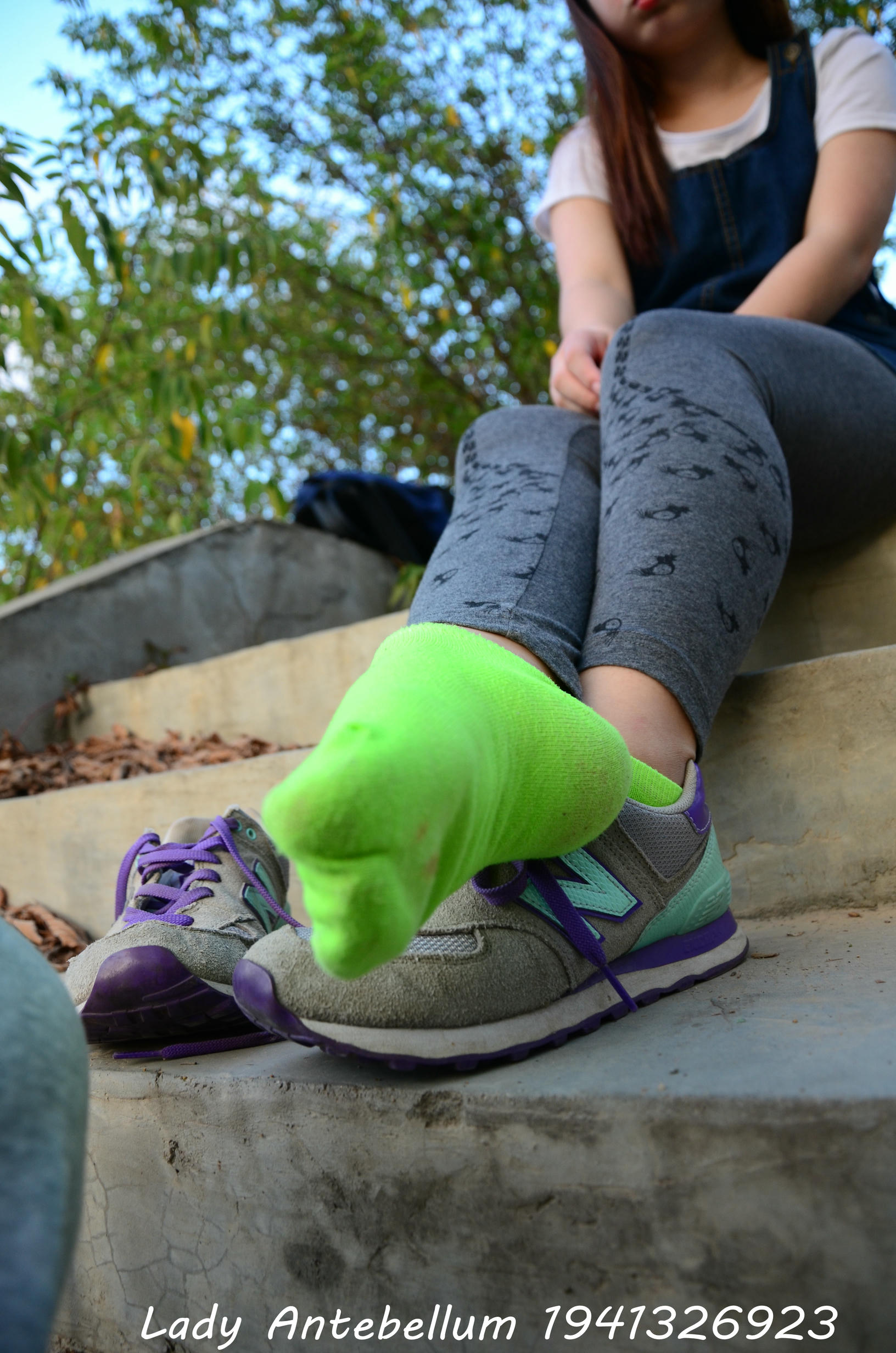 [战前女神] 恋足美腿棉袜女神级摄影套图 094 [104P-242MB]_第3集