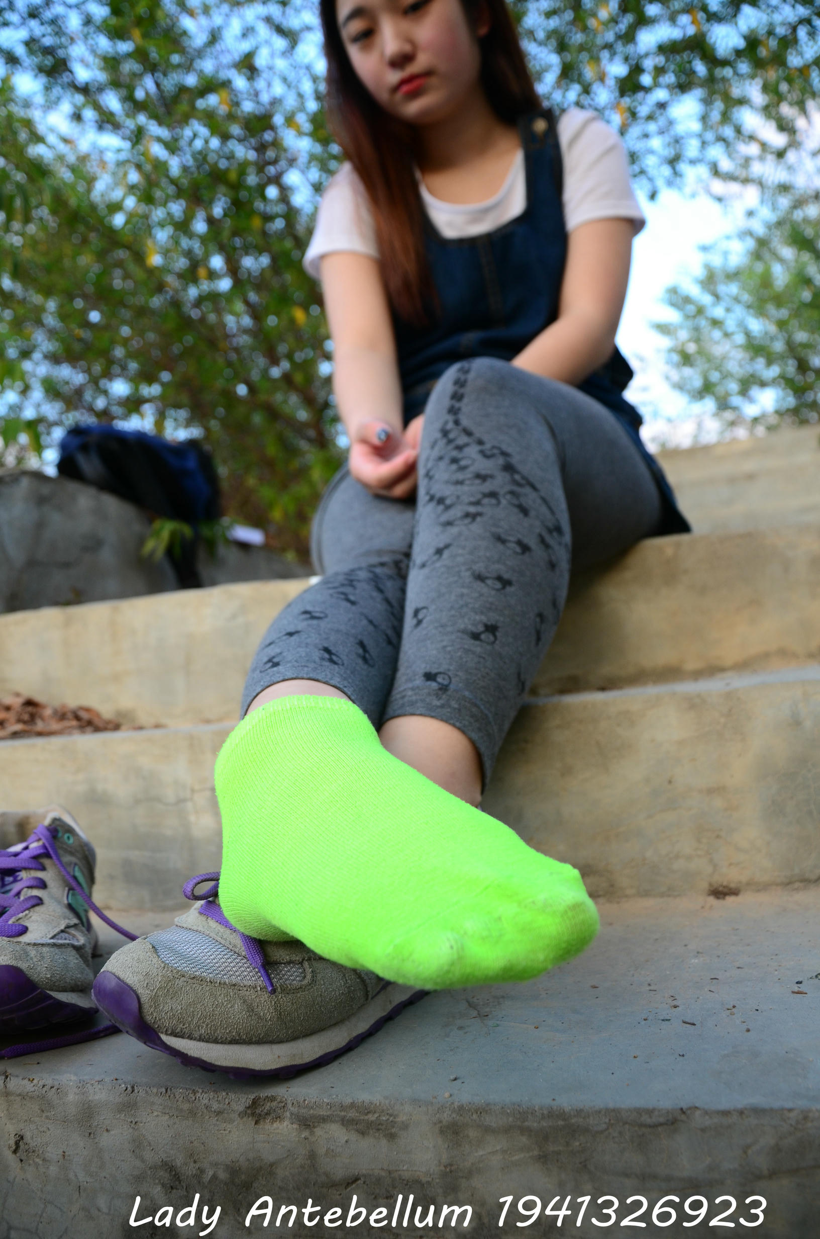 [战前女神] 恋足美腿棉袜女神级摄影套图 094 [104P-242MB]_第4集