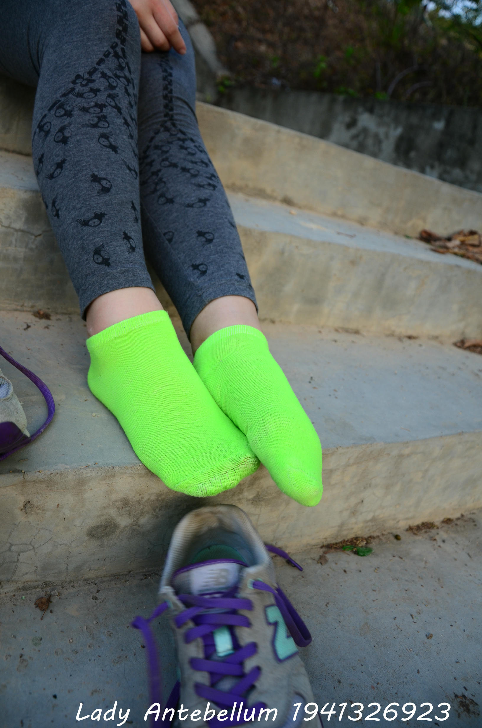 [战前女神] 恋足美腿棉袜女神级摄影套图 094 [104P-242MB]_第4集