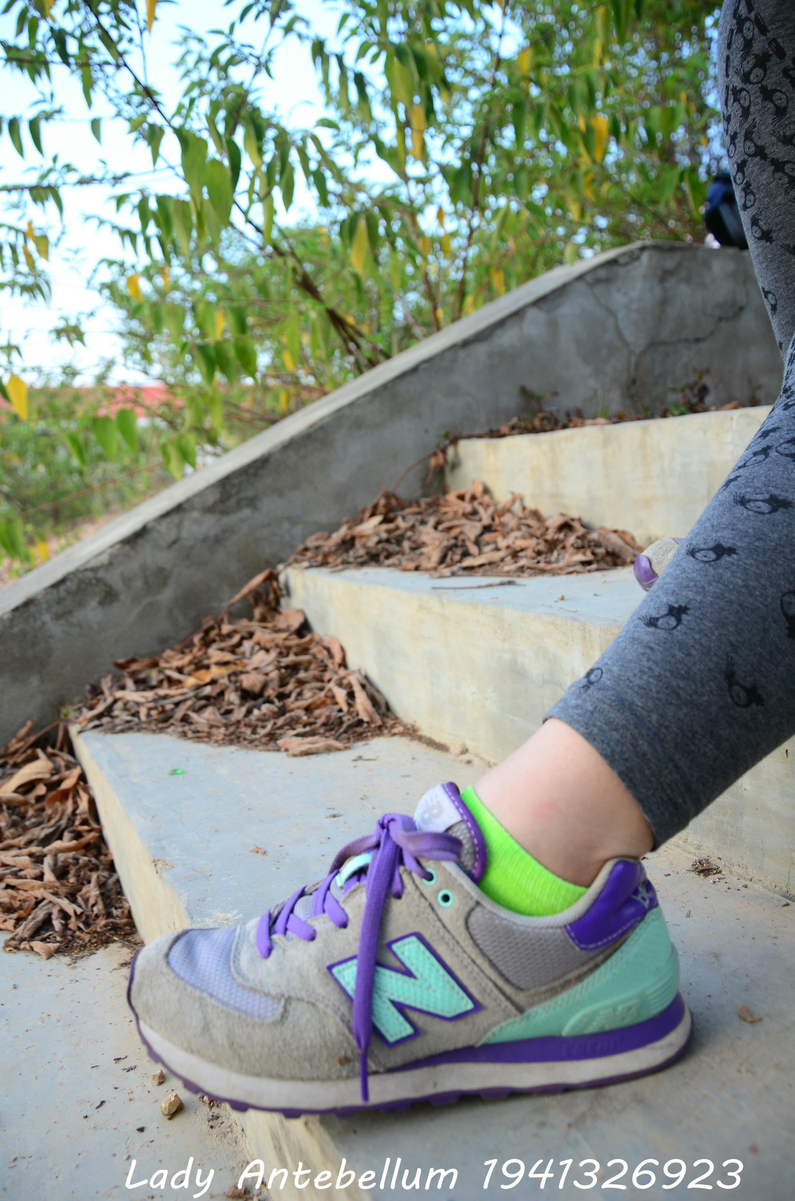 [战前女神] 恋足美腿棉袜女神级摄影套图 094 [104P-242MB]_第1集