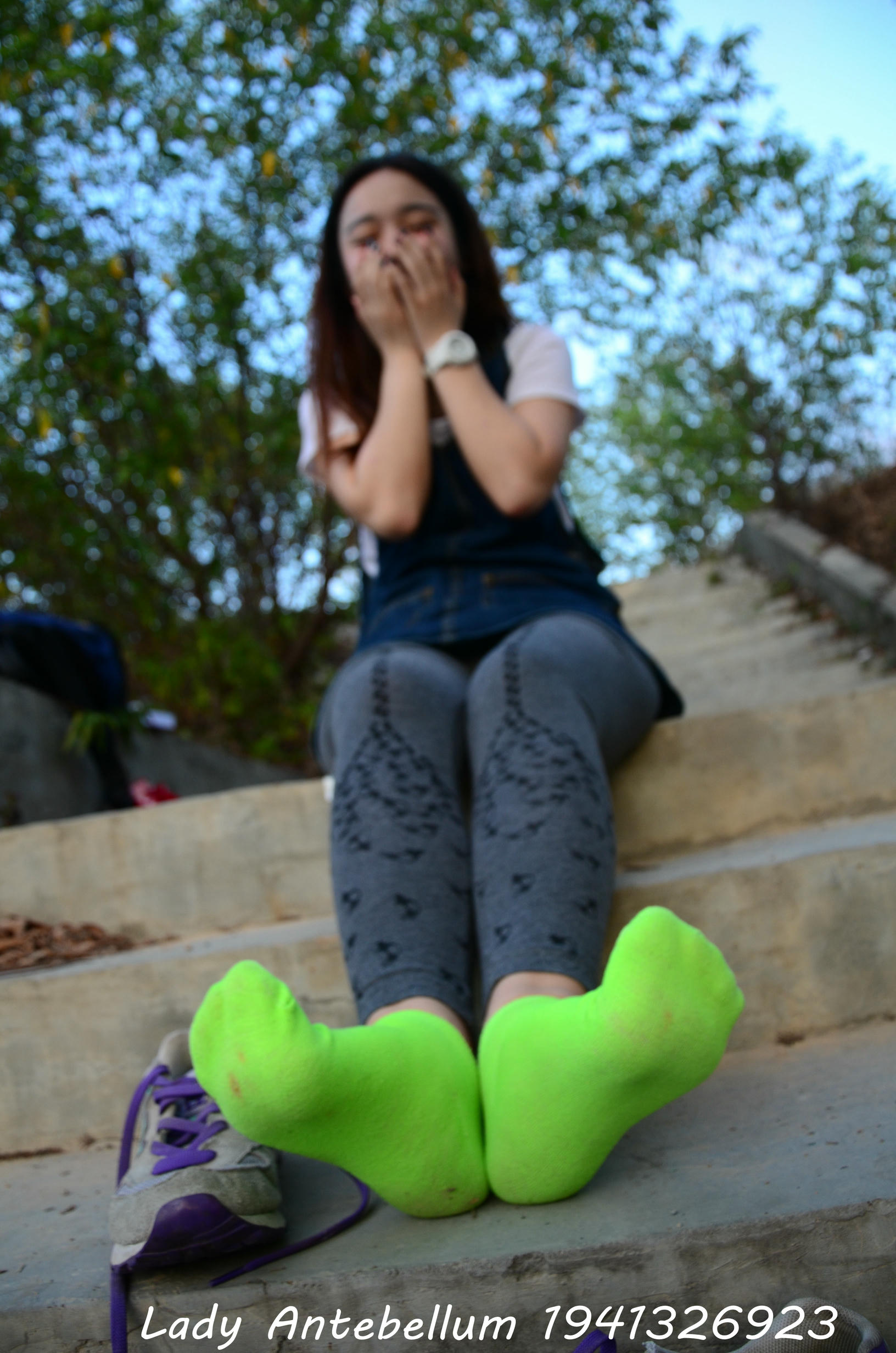 [战前女神] 恋足美腿棉袜女神级摄影套图 094 [104P-242MB]_第5集